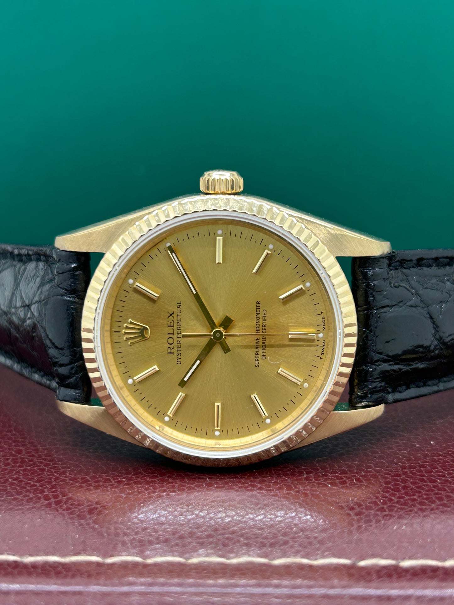Rolex Oyster Perpetual 34 - Ref 14238 - 18Kt Yellow Gold - Champagne Dial - 1992