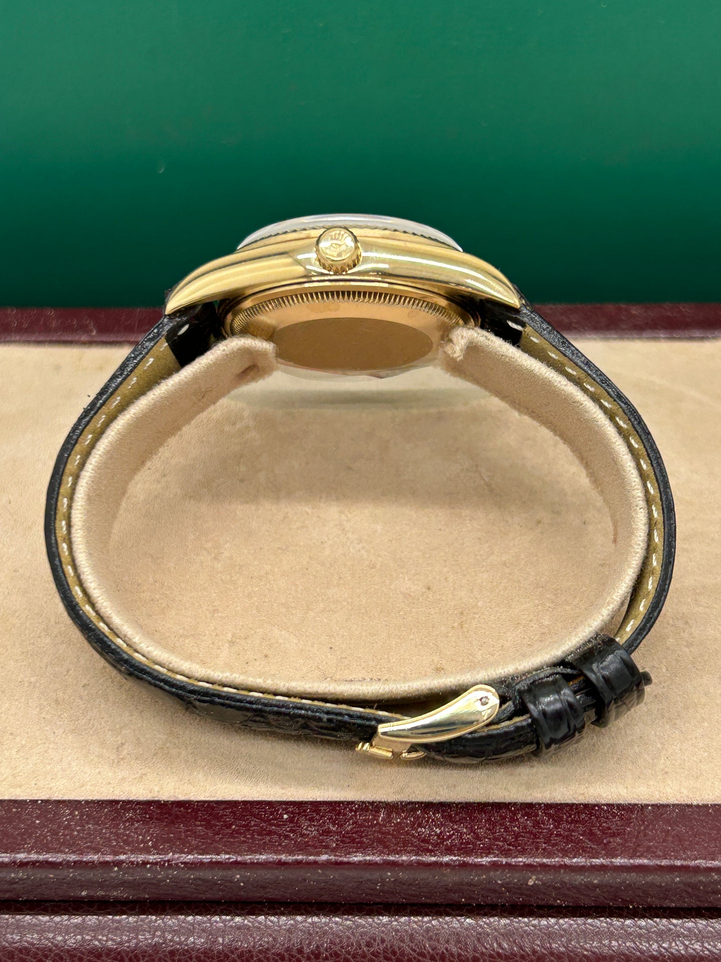 Rolex Oyster Perpetual 34 - Ref 14238 - 18Kt Yellow Gold - Champagne Dial - 1992