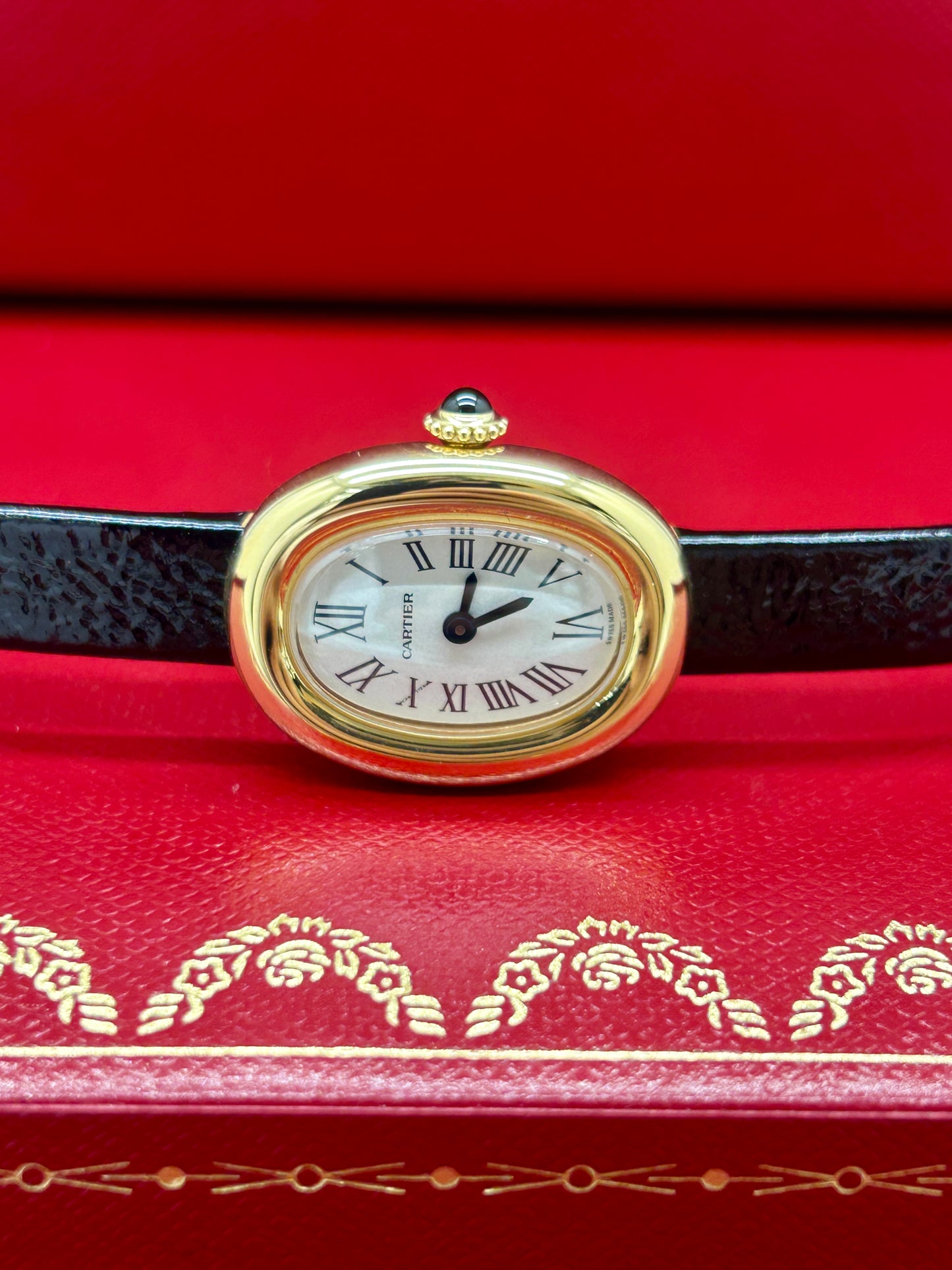 Cartier Baignoire 18Kt Yellow Gold - Quartz - Ref WGBA0041 - New 2025