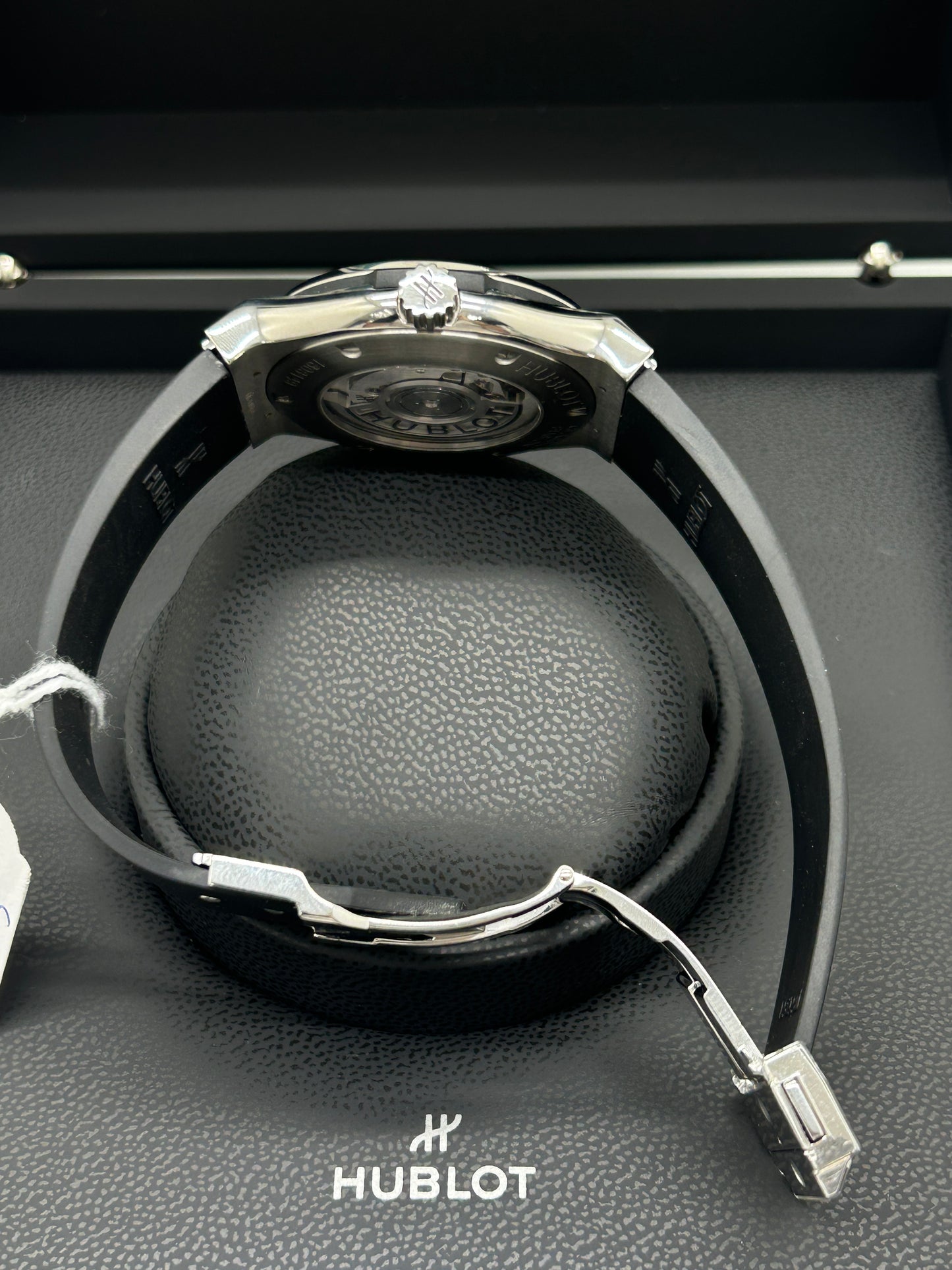 Hublot Classic Fusion Titanium 42 Ref 542.NX.1171.RX - Year 2023
