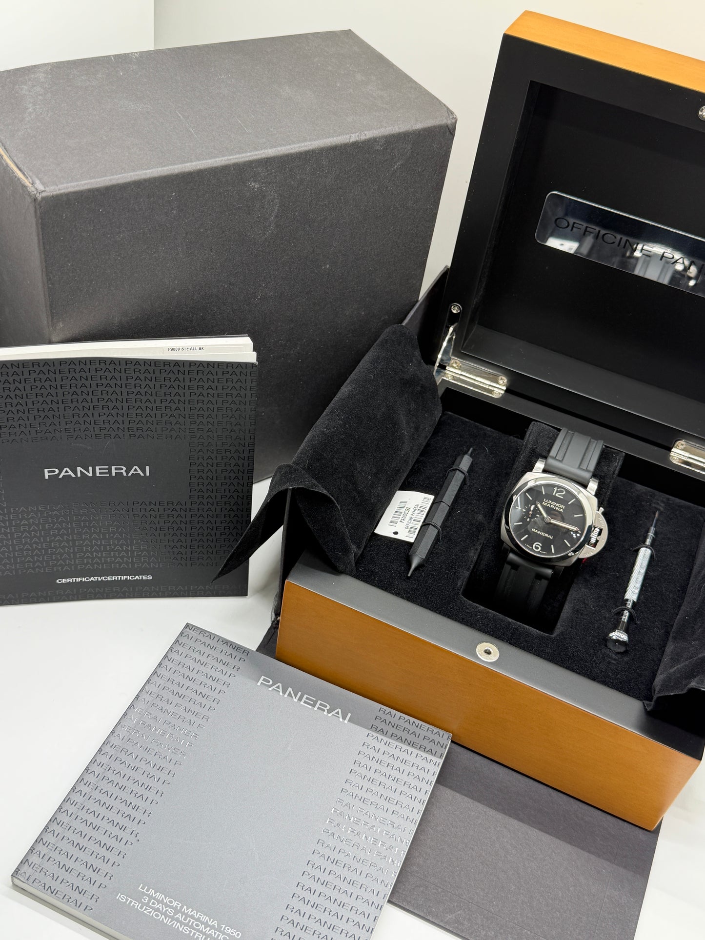 Panerai Luminor Marina 1950 3 Days Automatic 42mm Automatic - Ref PAM 00392 - Year 2017