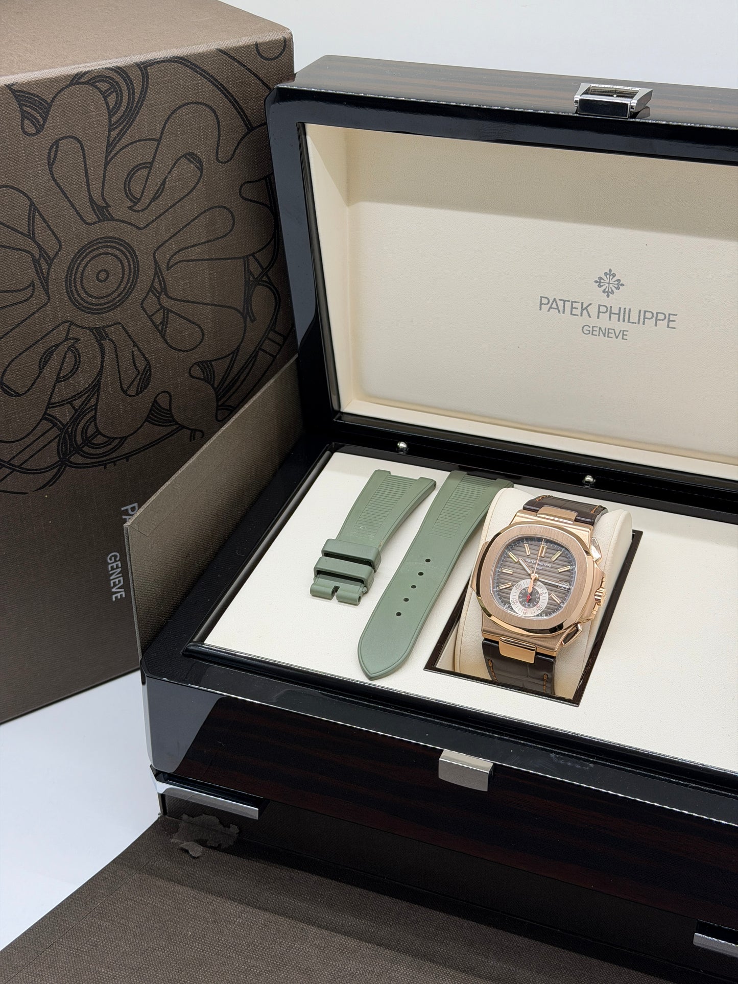 Patek Philippe Nautilus Ref.5980R/001 Rose Gold - Year 2011