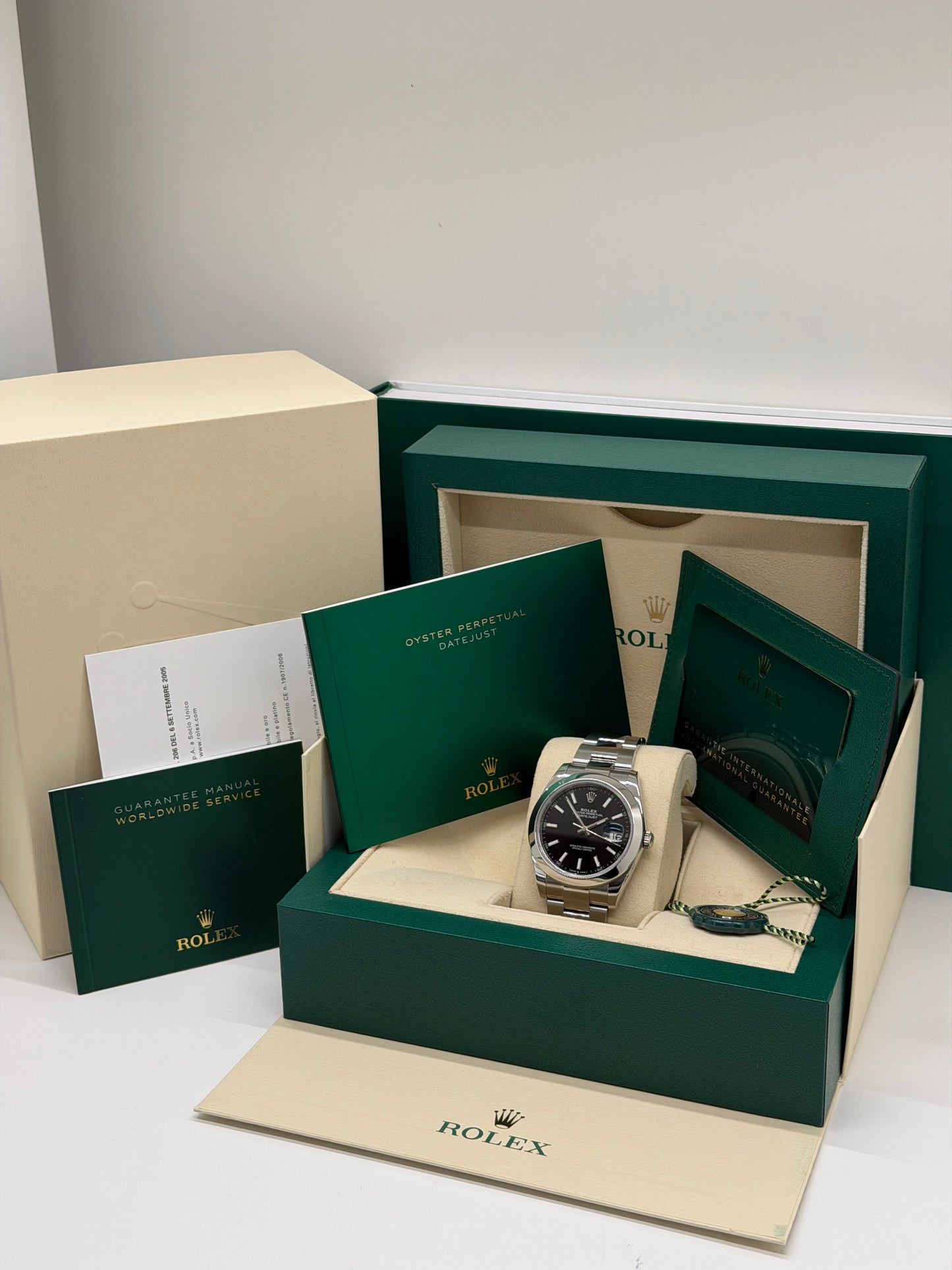 Rolex Datejust 41 Black Dial Ref 126300 - Year 2024