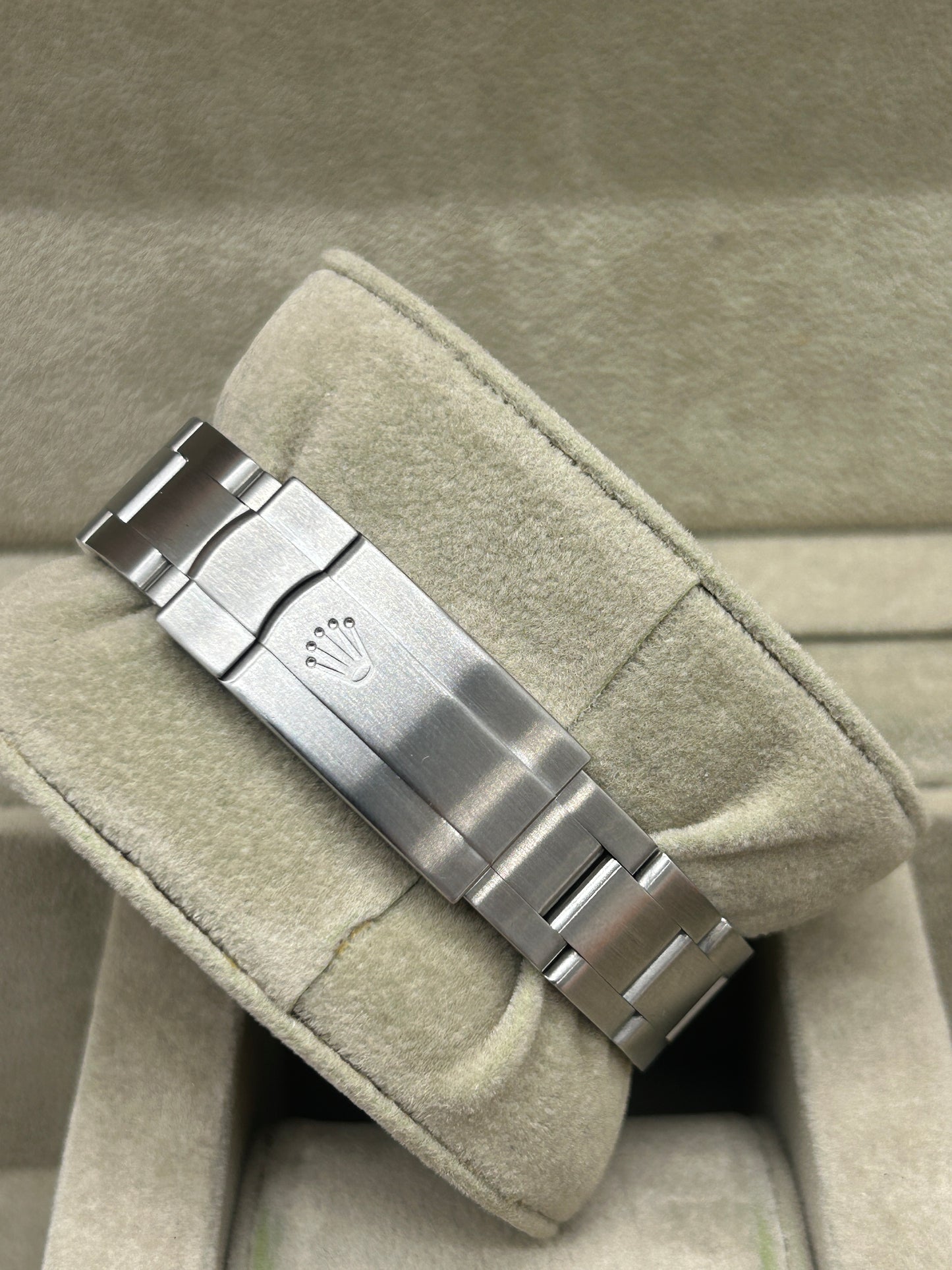 Rolex Oyster Perpetual 31 - Salmon Dial - Ref 177200 - Year 2007