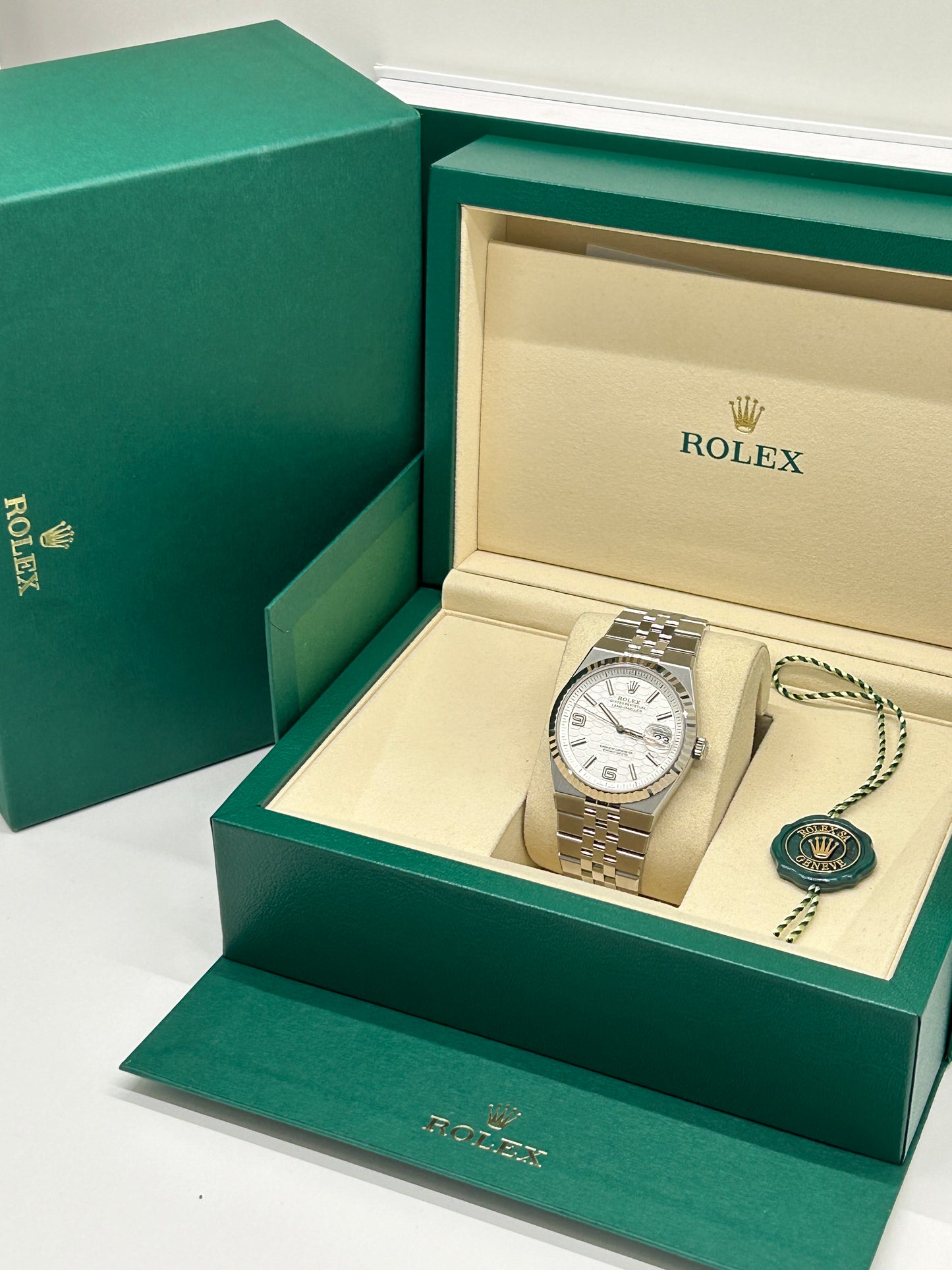 Rolex Land-Dweller 40 White Dial - Ref 127334 - New 2025