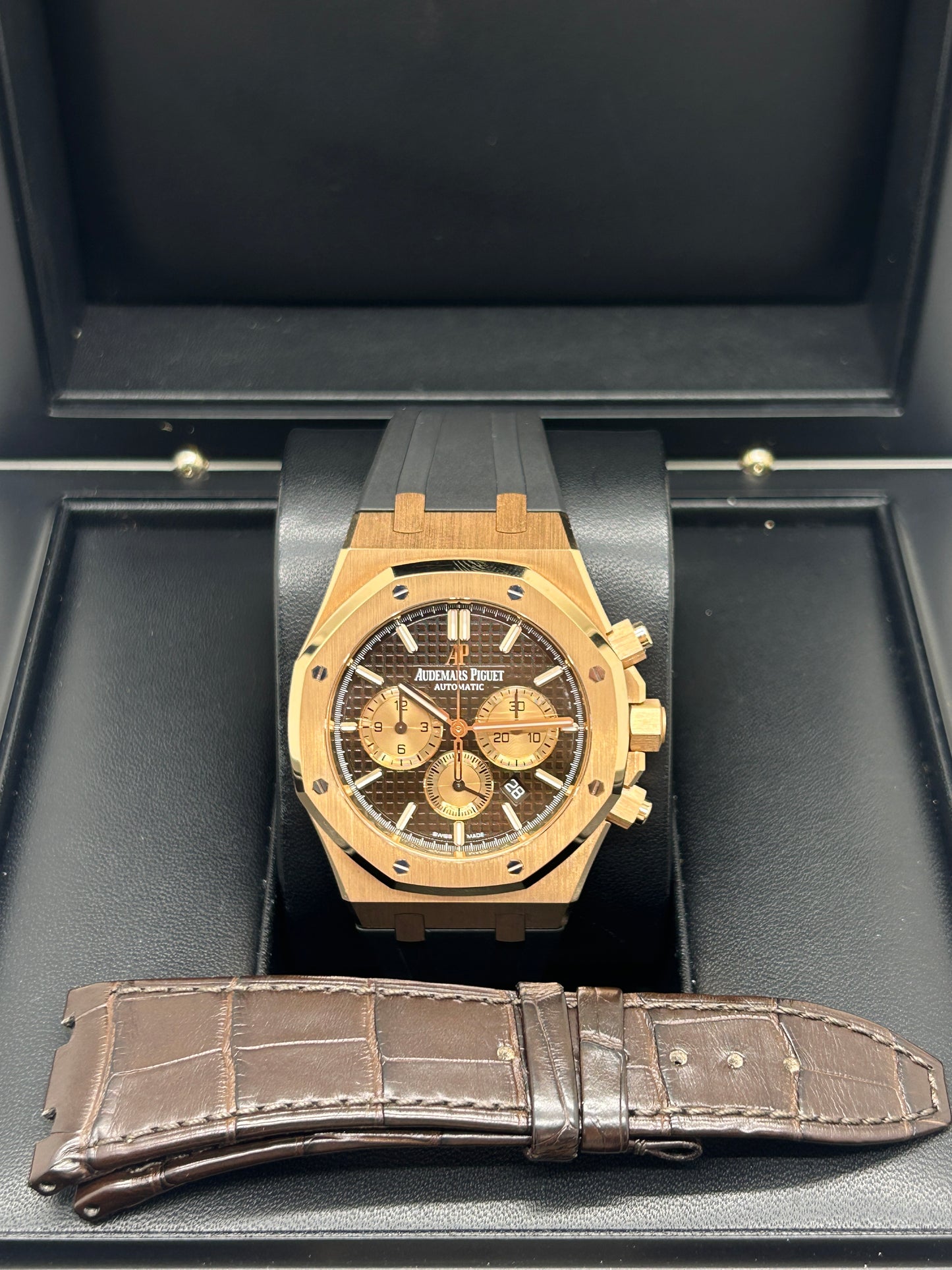 Audemars Piguet Royal Oak Chronograph 41mm - Brown Dial Rose Gold - Ref 26331OR.OO.D821CR.01 - 2021 - Double Straps