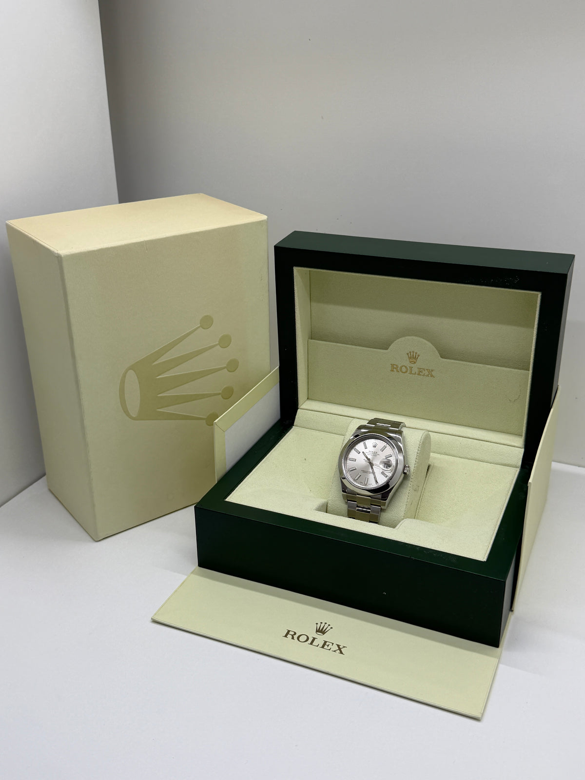 Rolex Datejust II 41 - Silver Dial Ref 116300 - Year 2015