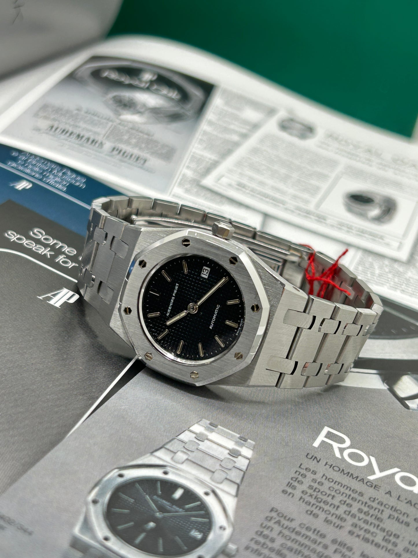 Audemars Piguet Royal Oak Automatic 30mm Automatic - Black Dial - Ref 14470ST - AP Extract - Year 1992
