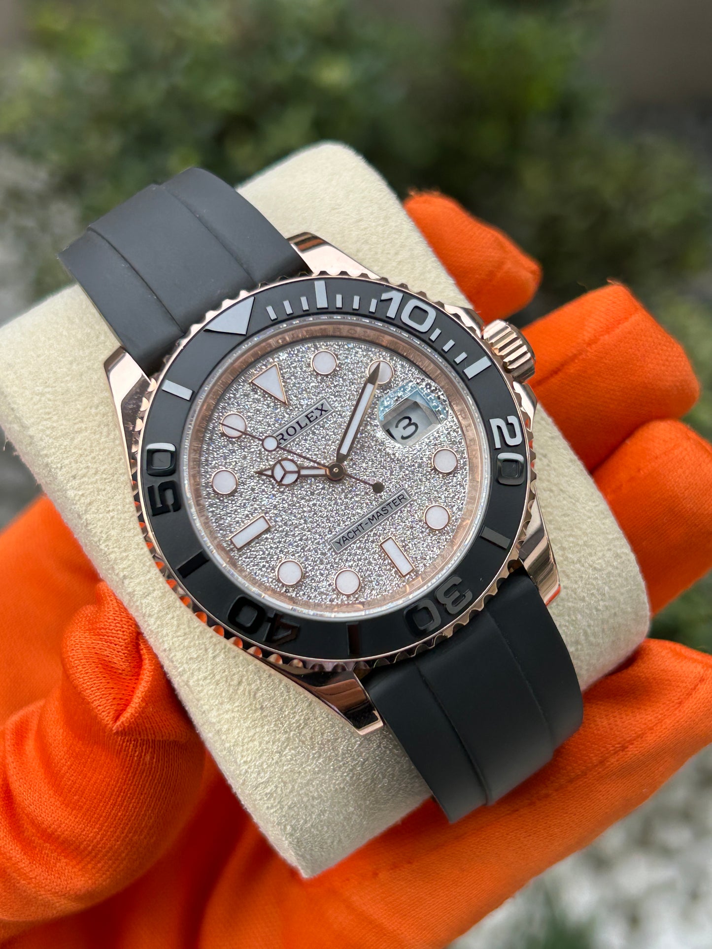 Rolex Yacht-Master 40 Full Pavé Ref 126655 - 18Kt Rose Gold & Diamonds - Year 2020