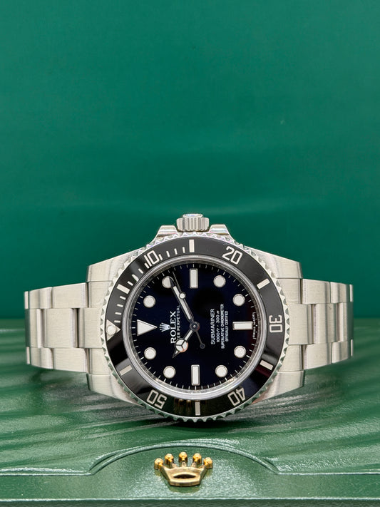 Rolex Submariner (No Date) Ref.114060 - Unworn Like New - Year 2013