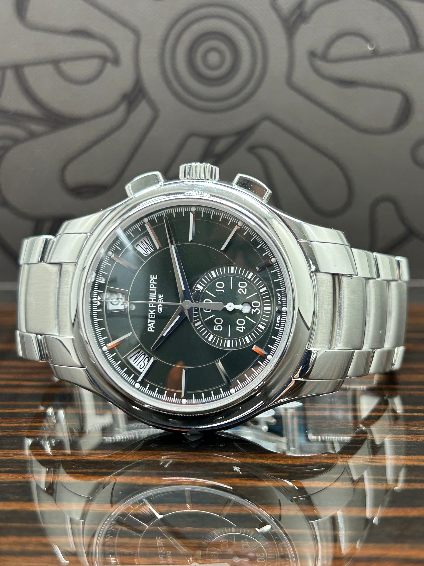 Patek Philippe Annual Calendar Complications - Green Dial - Ref 5905/1A-001 - Year 2021