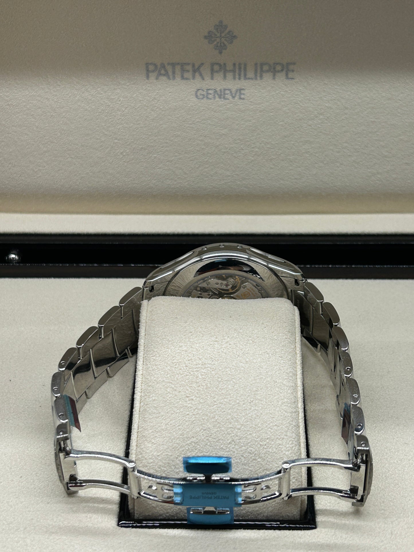 Patek Philippe Annual Calendar Complications - Green Dial - Ref 5905/1A-001 - Year 2021