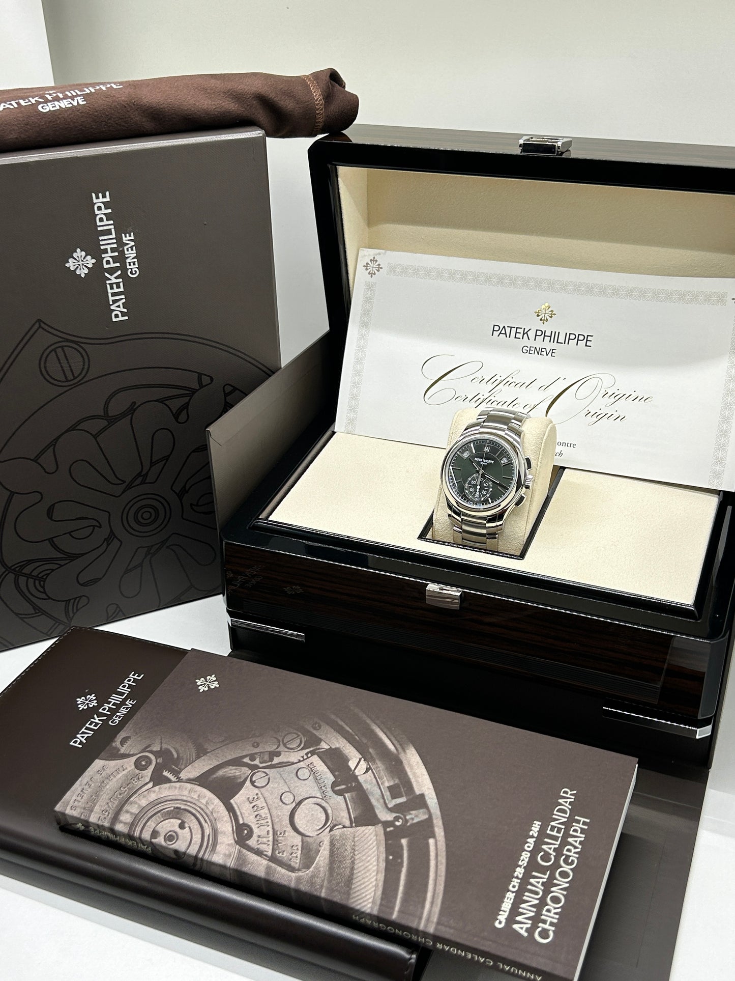 Patek Philippe Annual Calendar Complications - Green Dial - Ref 5905/1A-001 - Year 2021