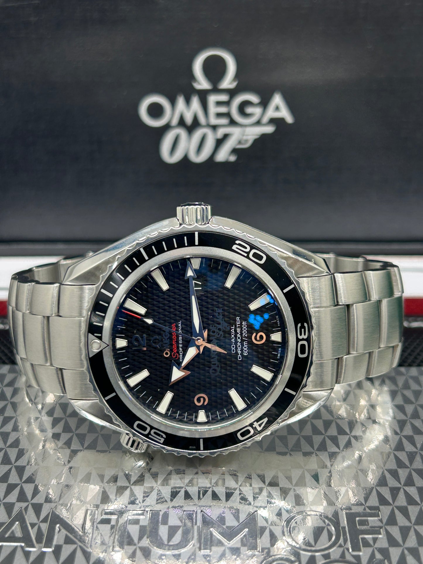 Omega Seamaster Planet Ocean Quantum Of Solace Limited Edition 007 - Ref. 222.30.46.20.01.001 - Year 2009