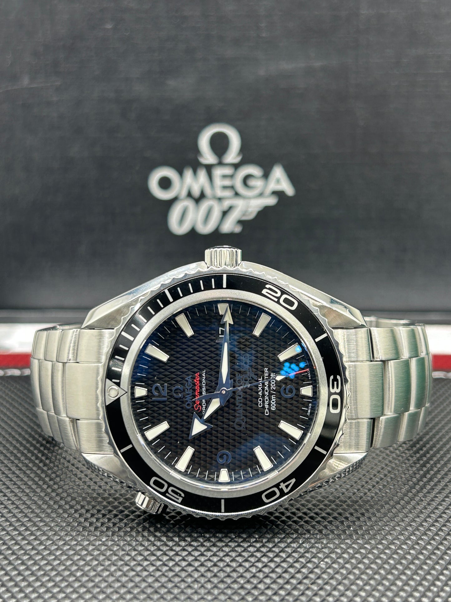Omega Seamaster Planet Ocean Quantum Of Solace Limited Edition 007 - Ref. 222.30.46.20.01.001 - Year 2009