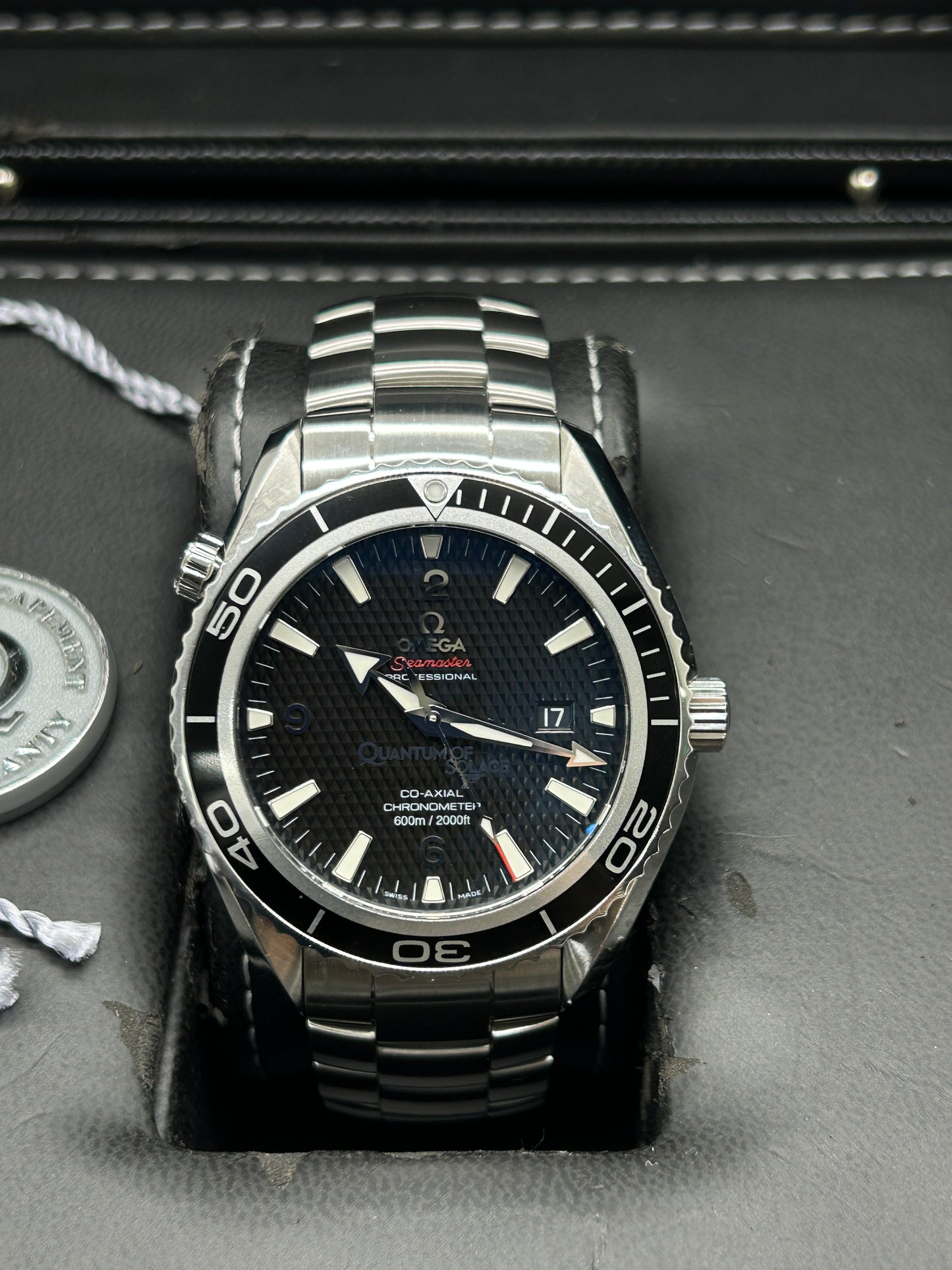 Omega Seamaster Planet Ocean Quantum Of Solace Limited Edition 007 - Ref. 222.30.46.20.01.001 - Year 2009