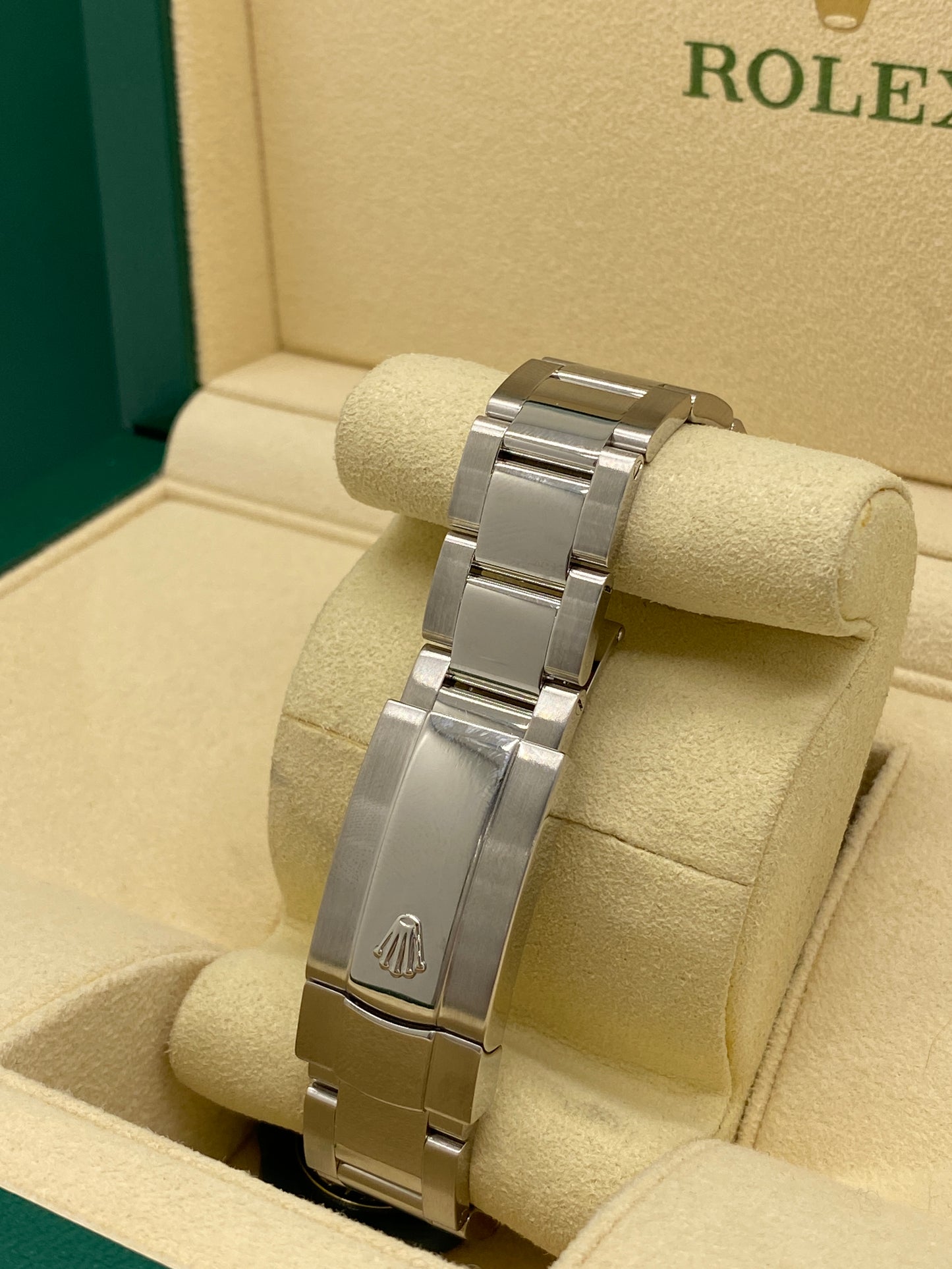 Rolex Datejust 41 Diamonds Black Dial Ref. 126334 Year 2023