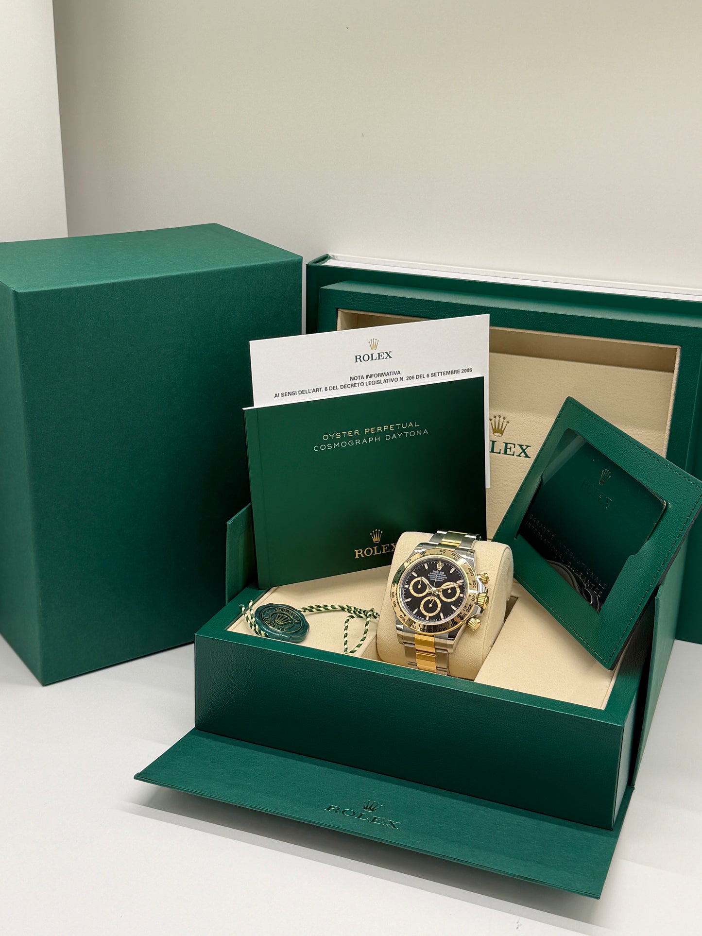 Rolex Daytona - 18Kt Yellow Gold - Black Dial - Ref 126503 - New 2026