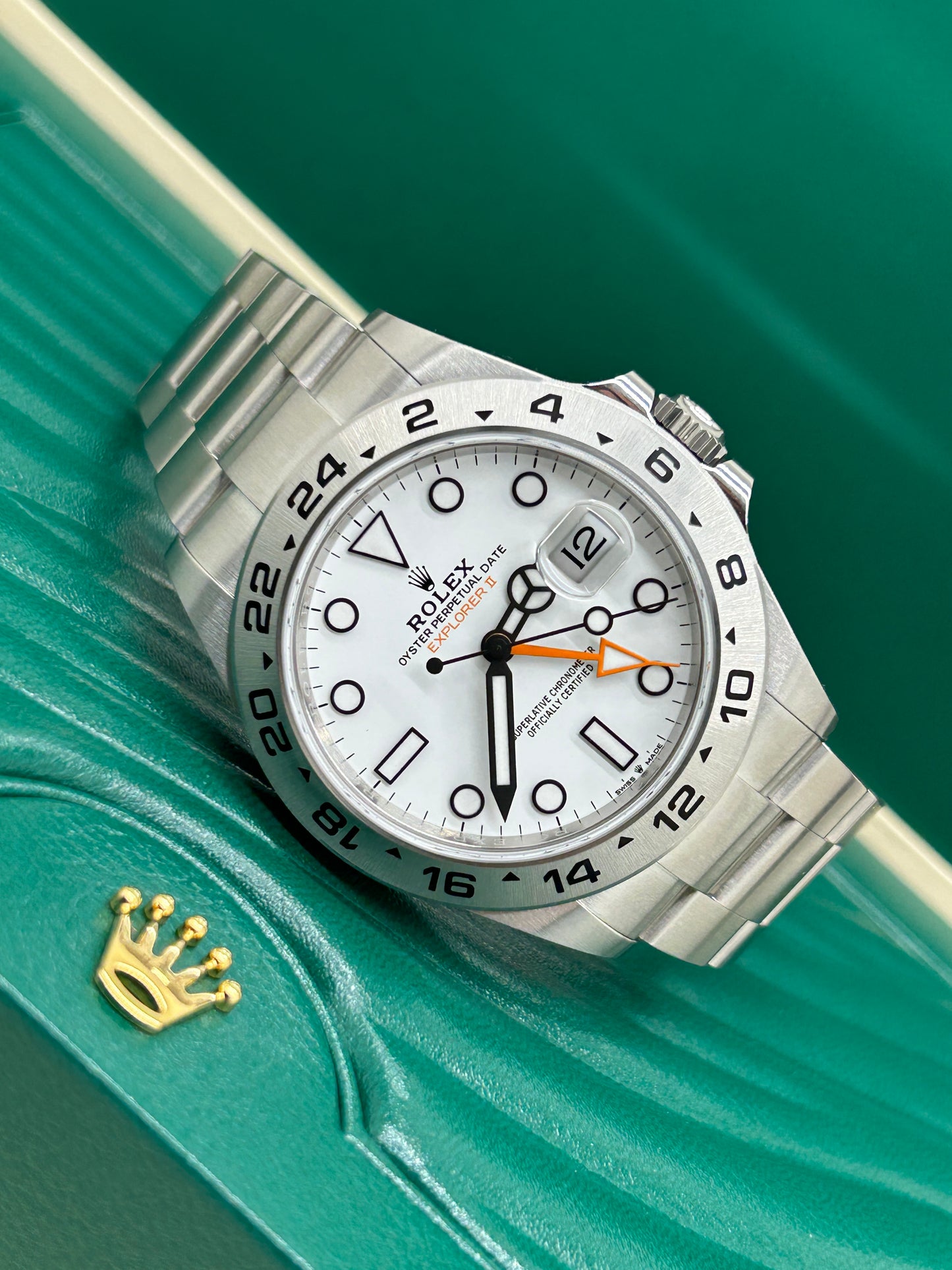 Rolex Explorer II - White Dial - Ref 226570 - Year 2024 - Like new, Unworn