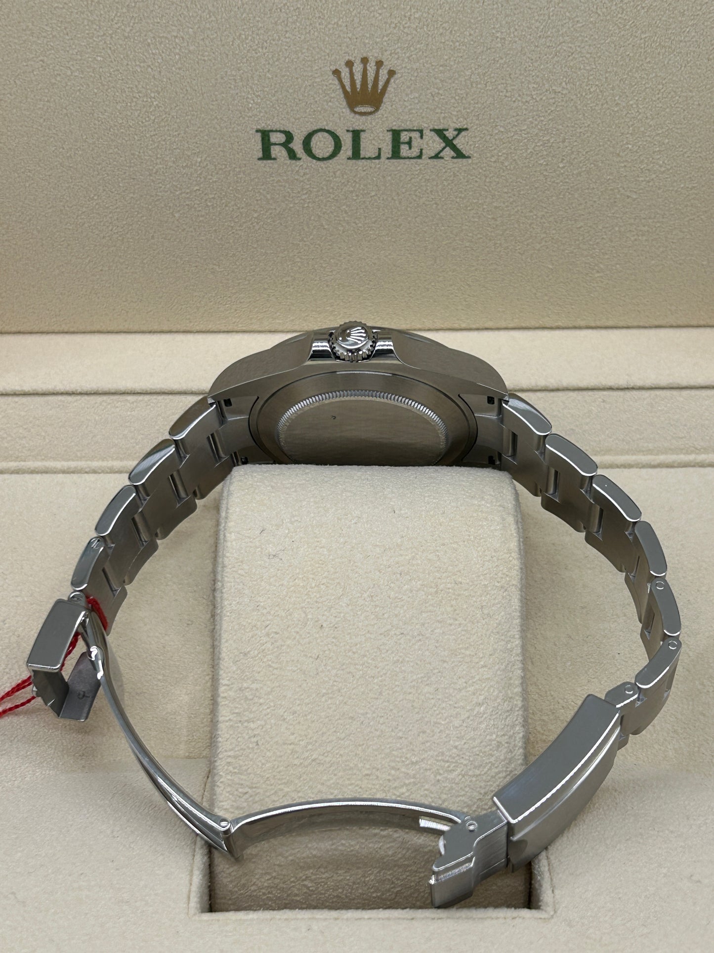 Rolex Explorer II - White Dial - Ref 226570 - Year 2024 - Like new, Unworn