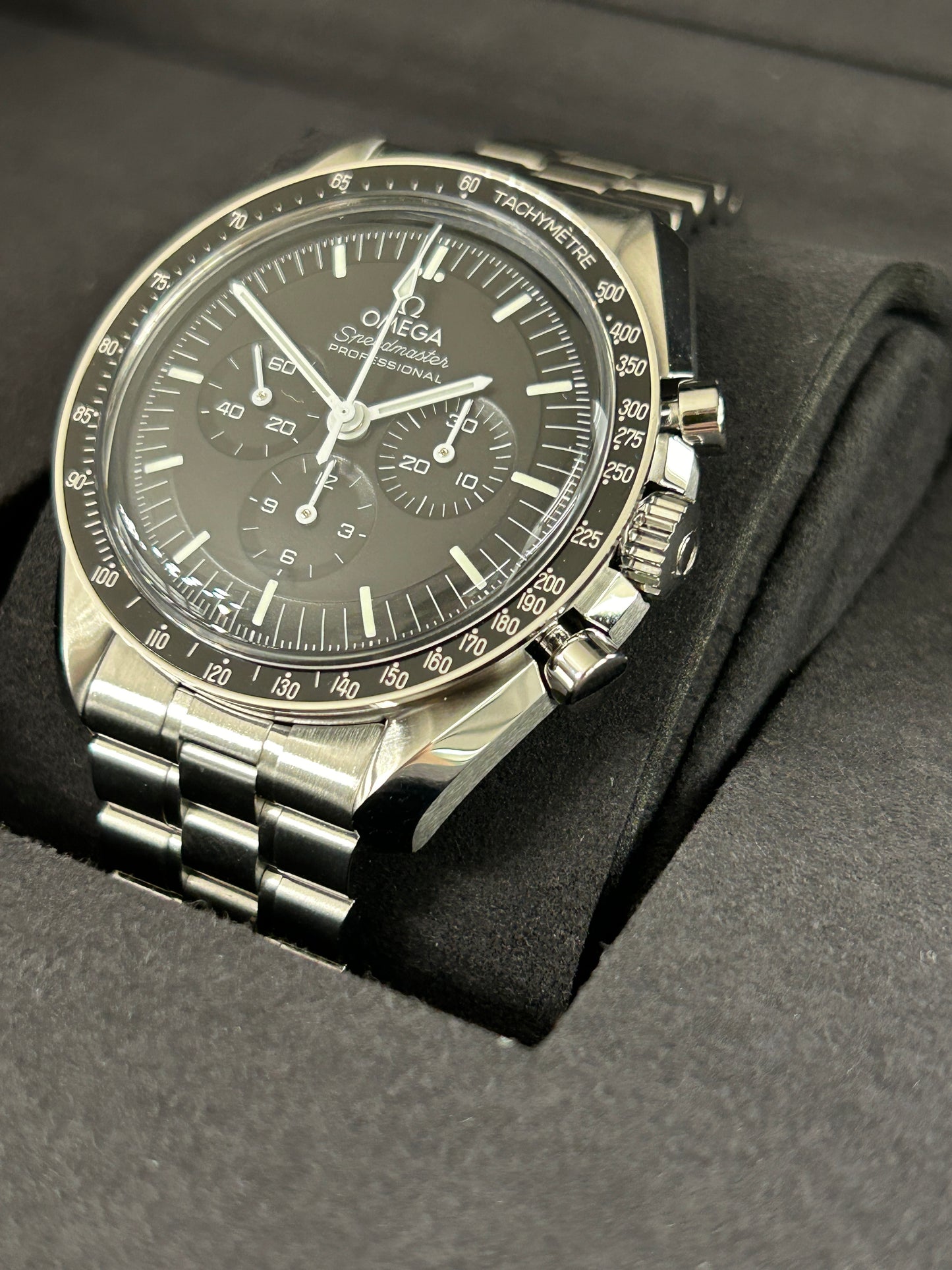 Omega Speedmaster Moonwatch Co -Axial - Esalite - Ref 310.30.42.50.01.001- New 2023