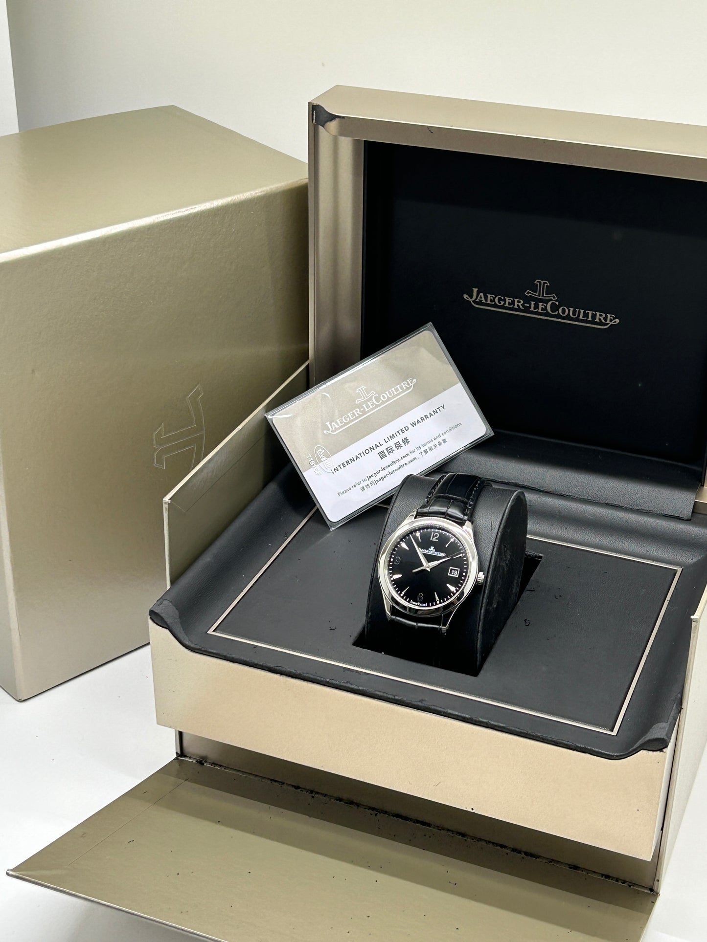 Jaeger-LeCoultre Master Control Date Ref. Q1548470 - Black Dial - Year 2019
