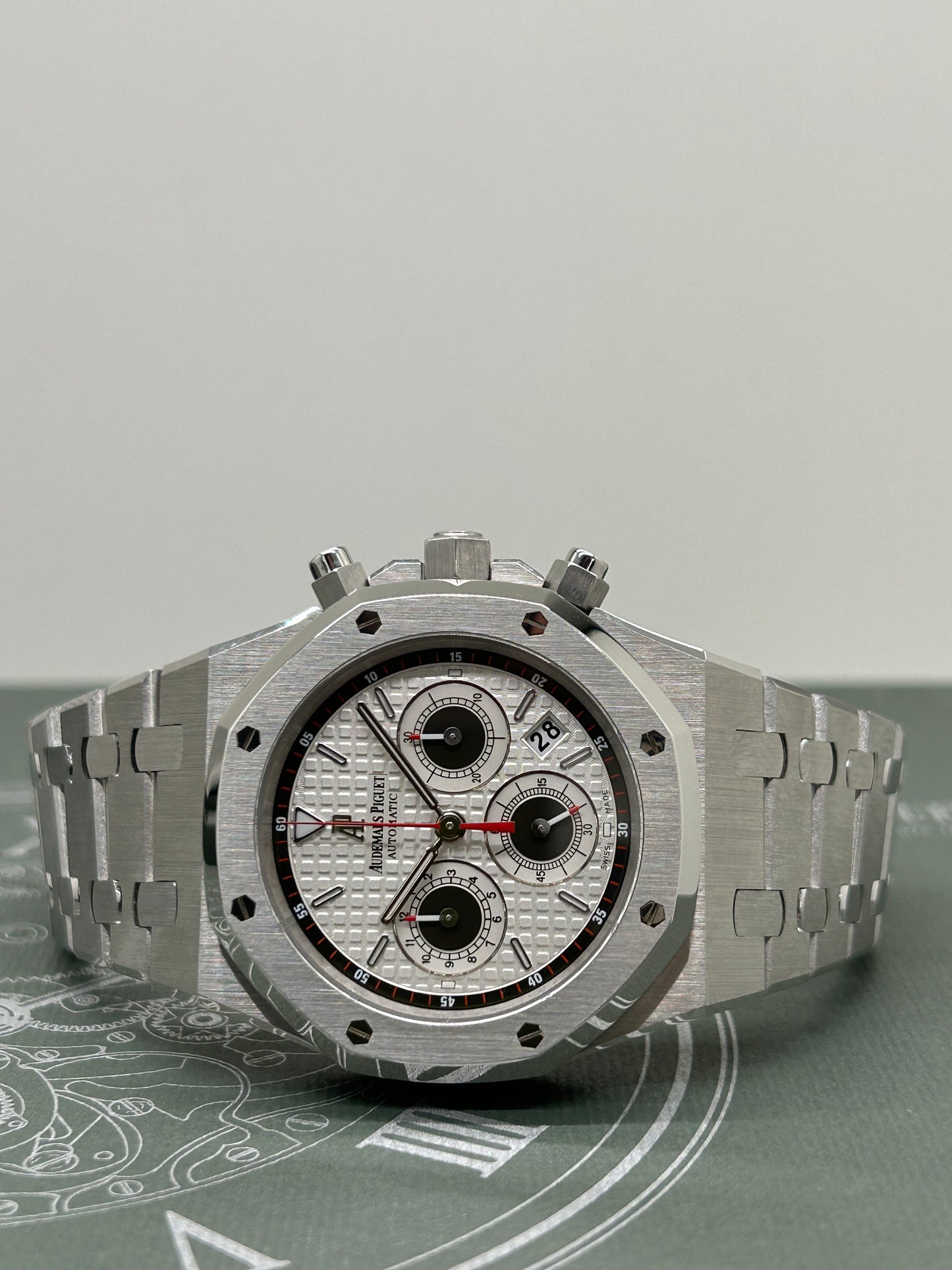 Audemars Piguet Royal Oak Chronograph - Racing Panda Dial - Ref 26300ST.OO.1110ST.06 - Year 2011