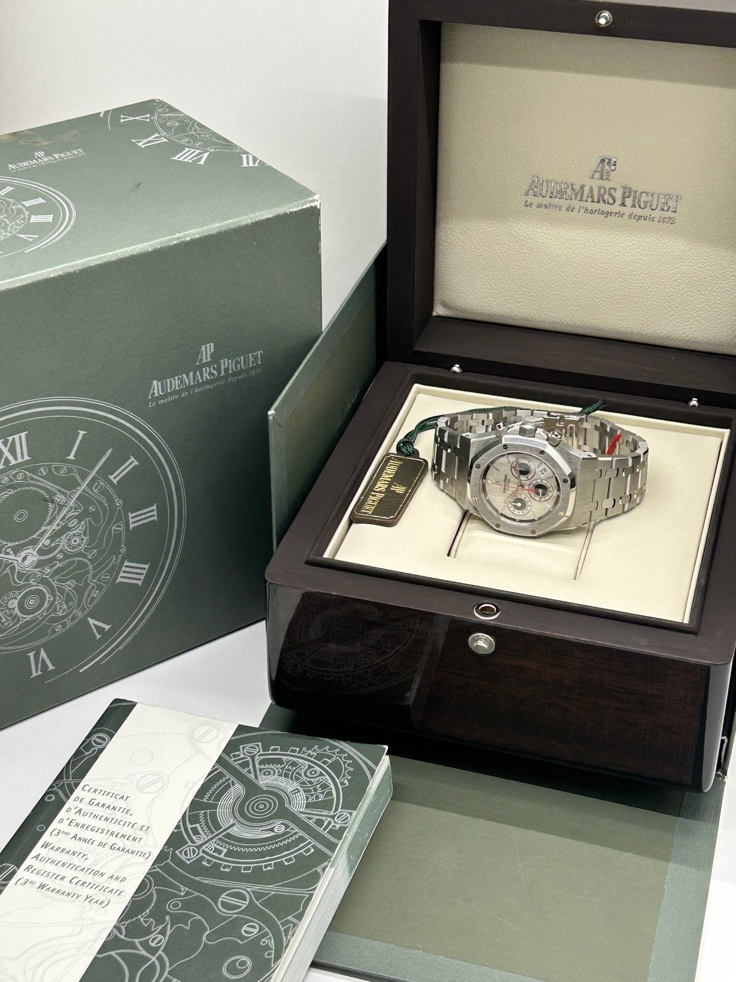 Audemars Piguet Royal Oak Chronograph - Racing Panda Dial - Ref 26300ST.OO.1110ST.06 - Year 2011