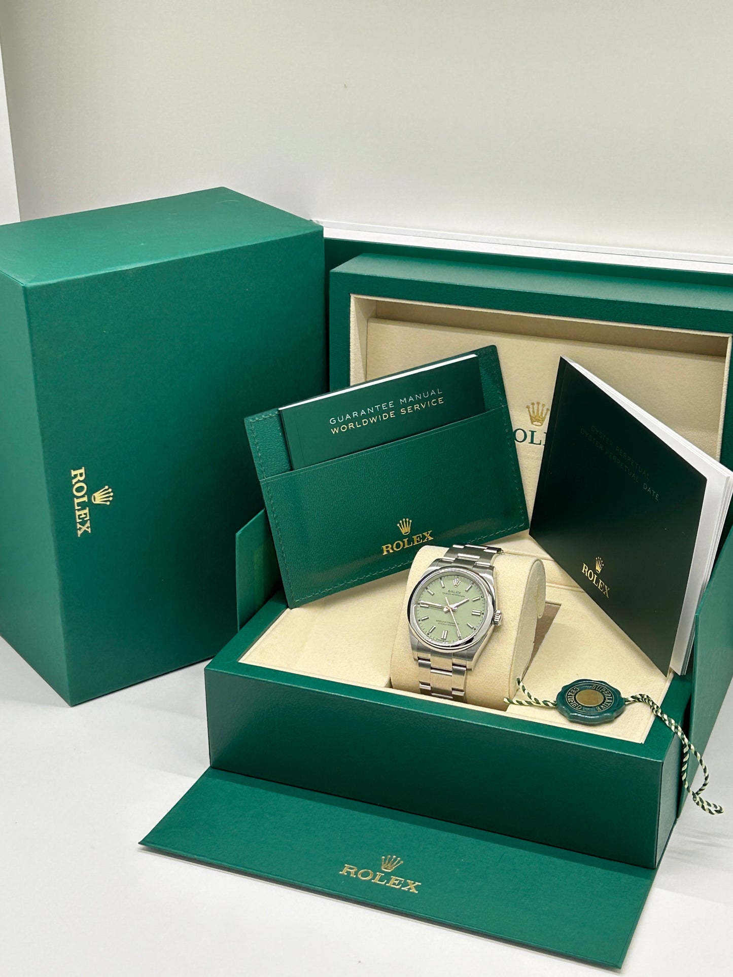 Rolex Oyster Perpetual 36 - Pistacchio Dial - Ref 126000 - New 2025