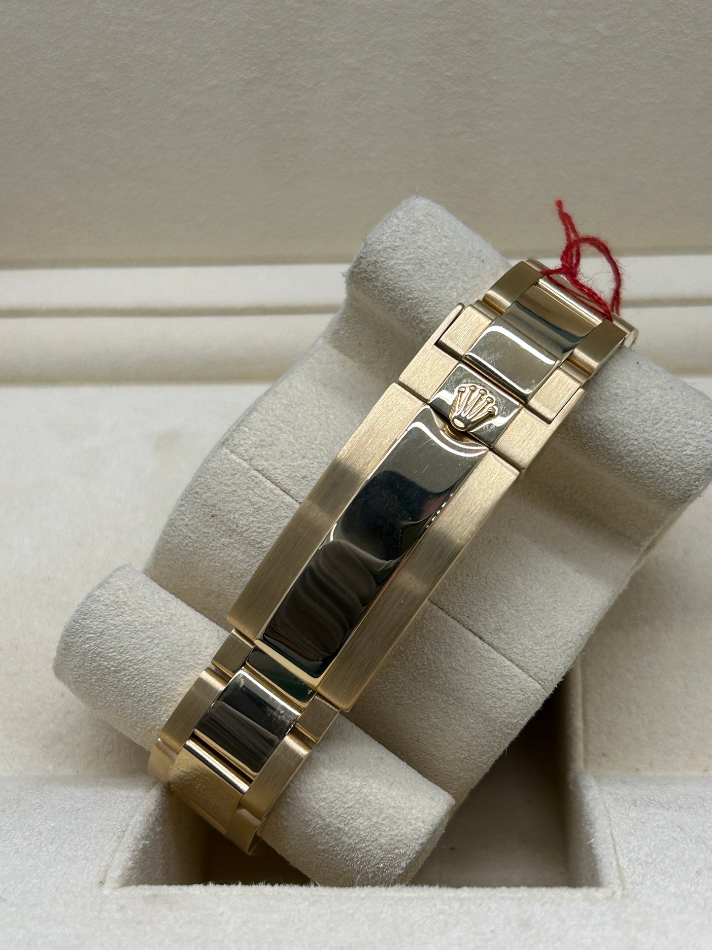 Rolex Submariner Date - 18kt Yellow Gold - Black Diamond Dial - 116618LN - Year 2013