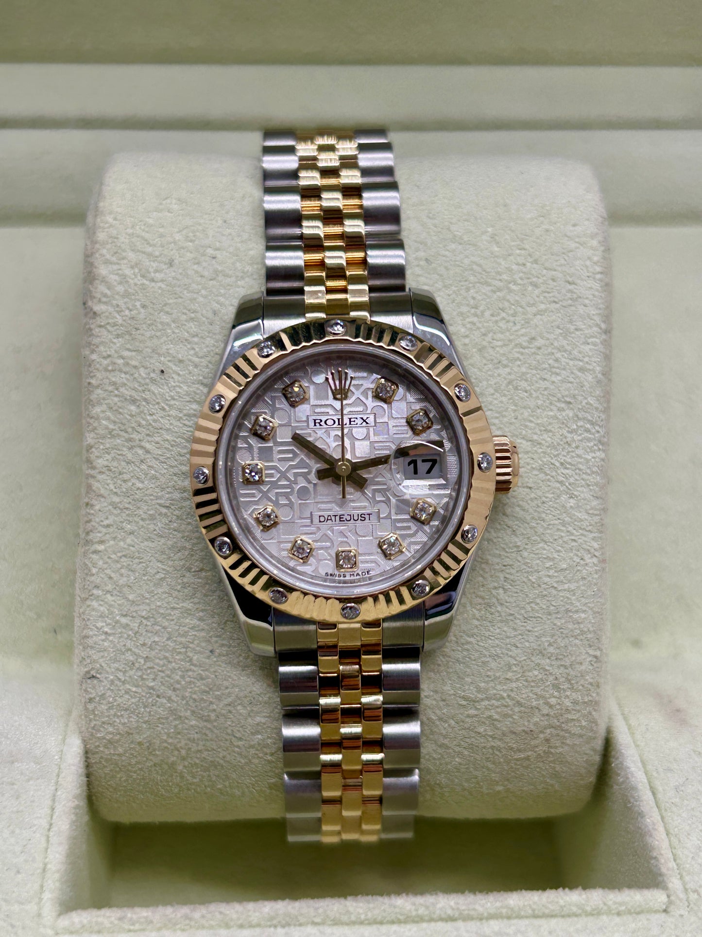 Rolex Lady-Datejust 26mm - 18Kt Yellow Golod & Steel - Bezel and Dial Diamonds - Year 2005