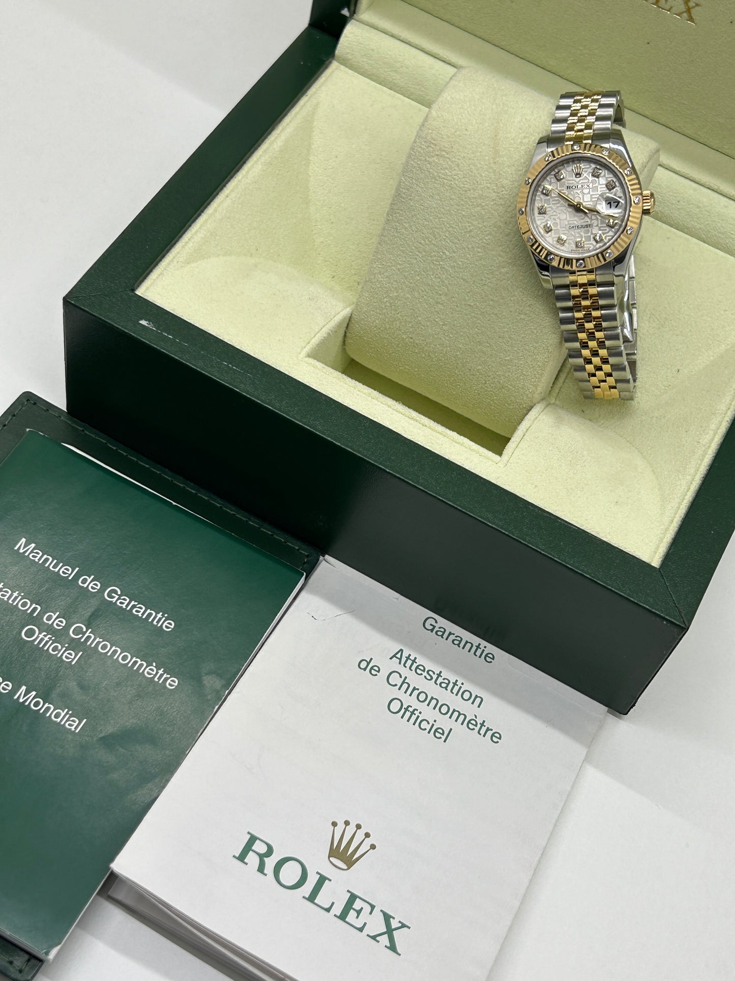 Rolex Lady-Datejust 26mm - 18Kt Yellow Golod & Steel - Bezel and Dial Diamonds - Year 2005