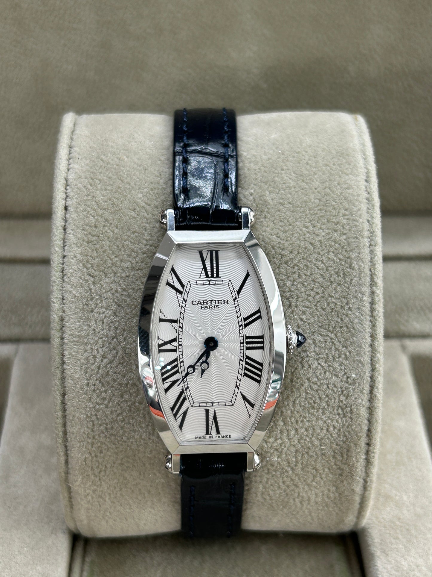 Cartier Tonneau Lady - Mechanical - Ref.2555F - 31X21mm - Platinum