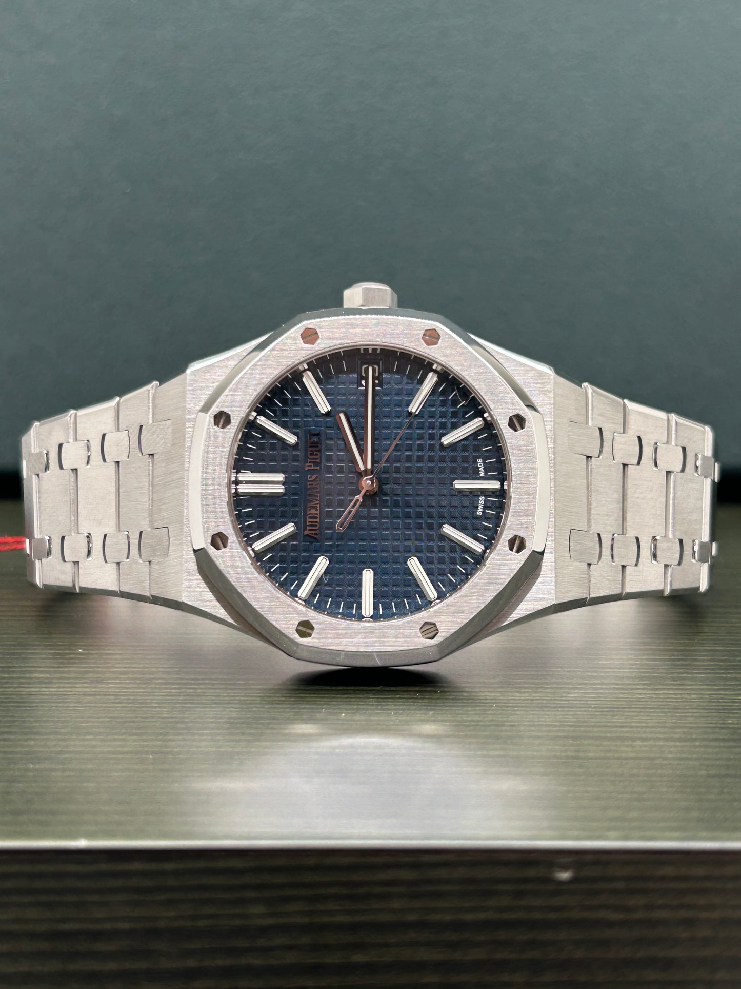 Audemars Piguet Royal Oak Selfwinding "50th Anniversary" - Blue Dial - 41mm - Ref 15510ST.OO.13 - 2022