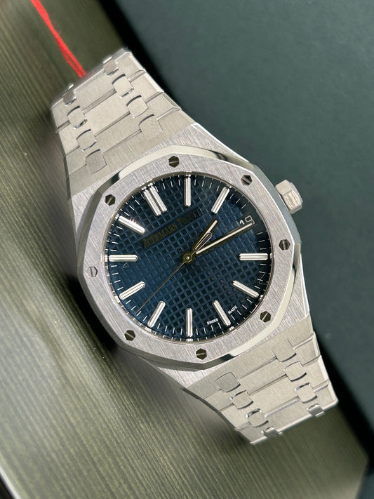 Audemars Piguet Royal Oak Selfwinding "50th Anniversary" - Blue Dial - 41mm - Ref 15510ST.OO.13 - 2022