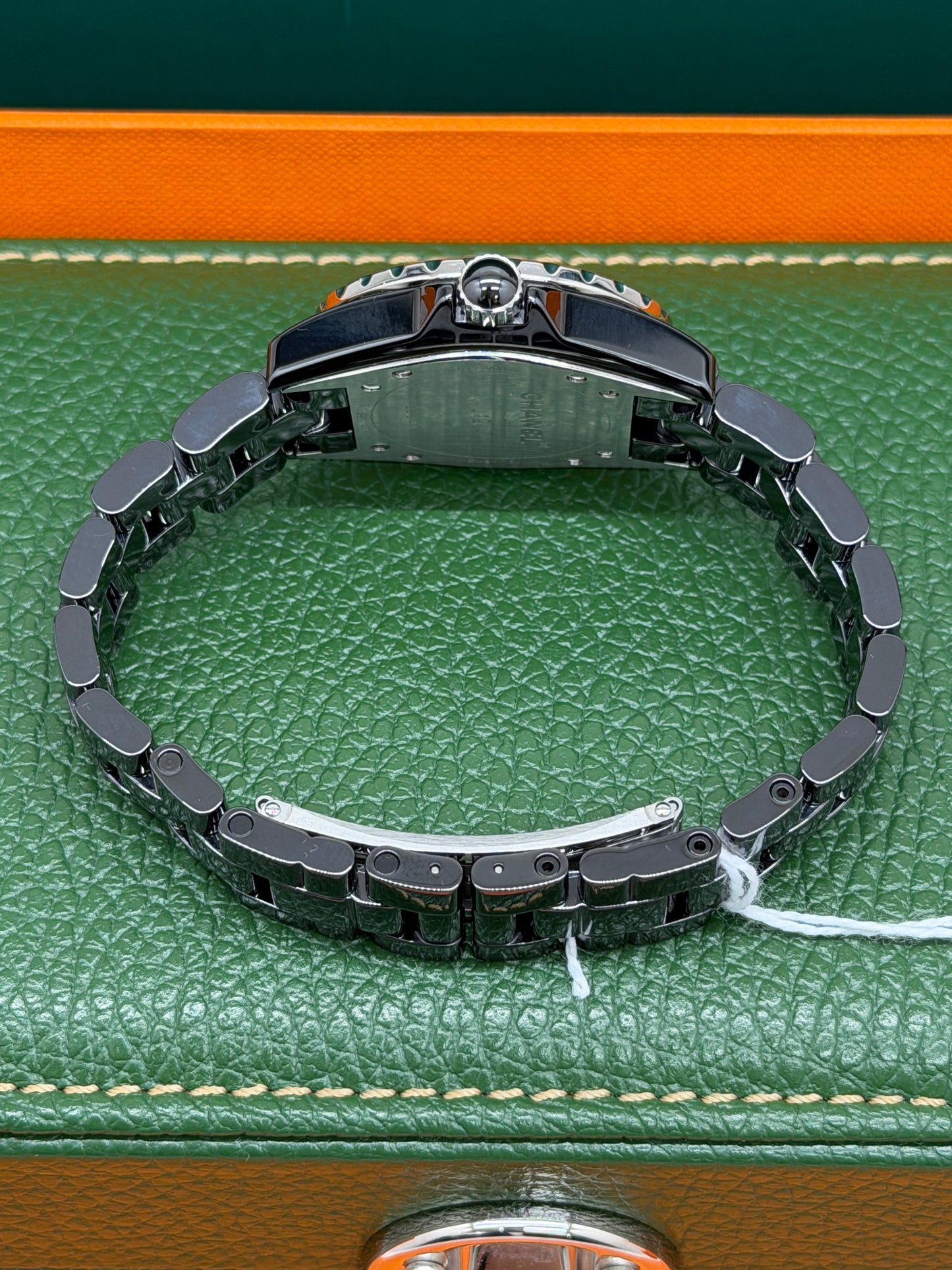Chanel J12 34mm - Black Ceramic - Ref.H0682 - Quartz