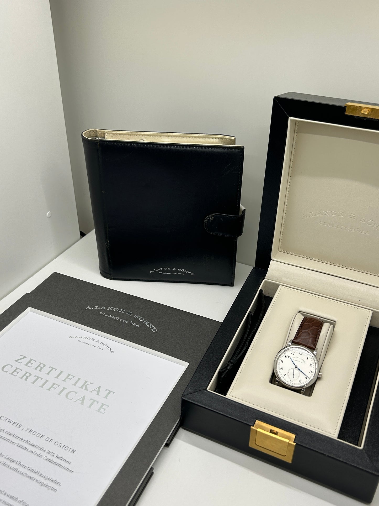 A. Lange & Söhne Ref 1815 950 Handaufzug - 36mm - Platinum - Official Extract