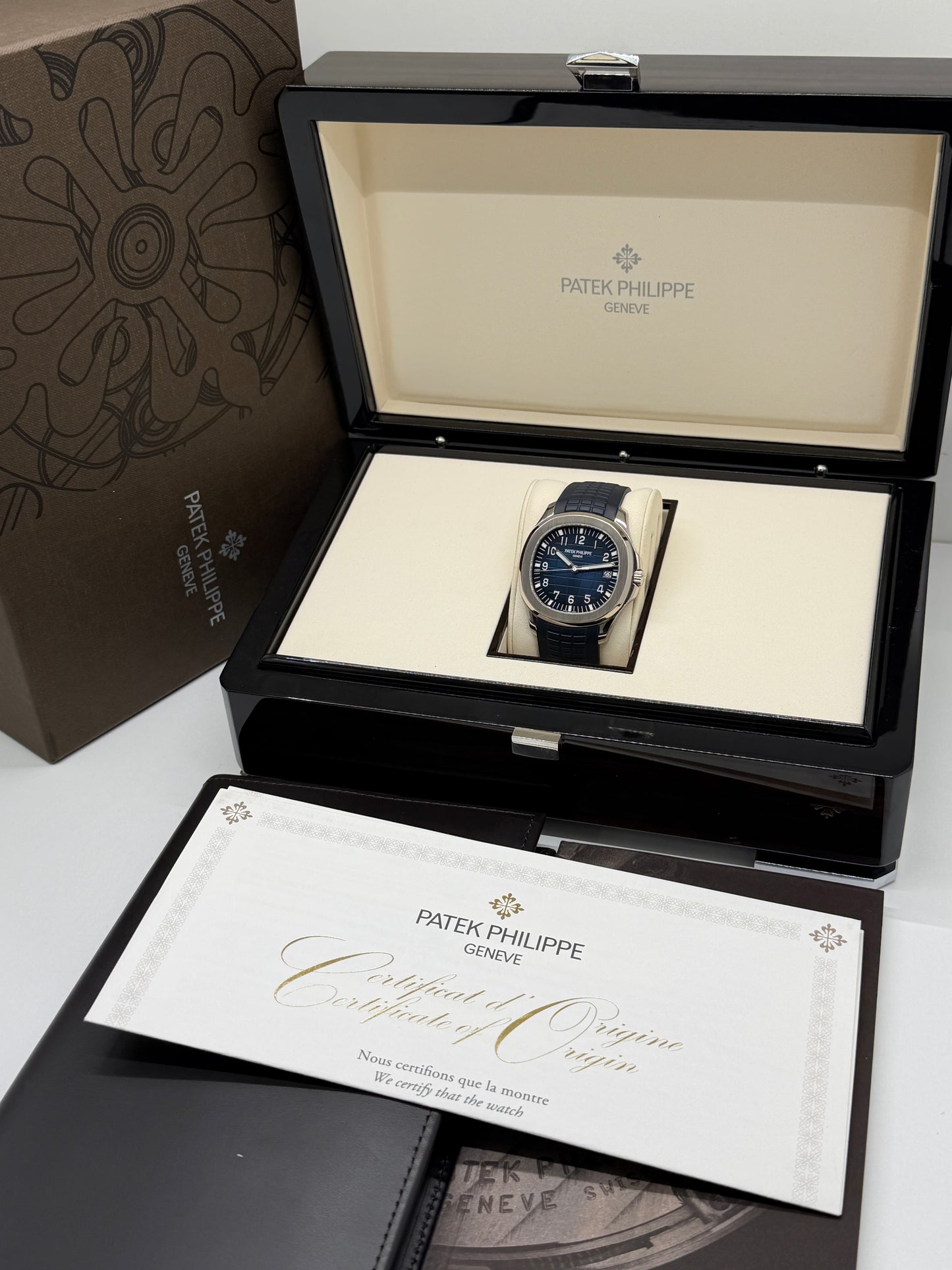 Patek Philippe Aquanaut White Gold - Blue Dial - Year 2017 Ref 5168G-001