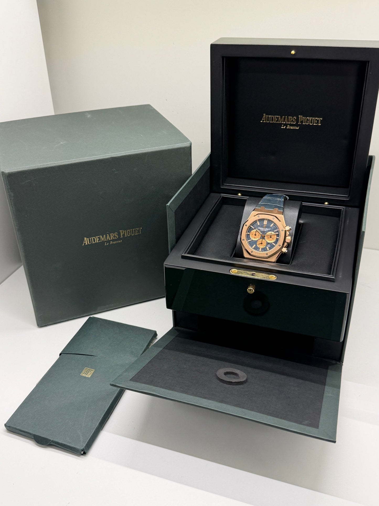 Audemars Piguet Royal Oak Chronograph 41mm - Rose Gold - Blue Dial Ref 26331OR.OO.D315CR.01