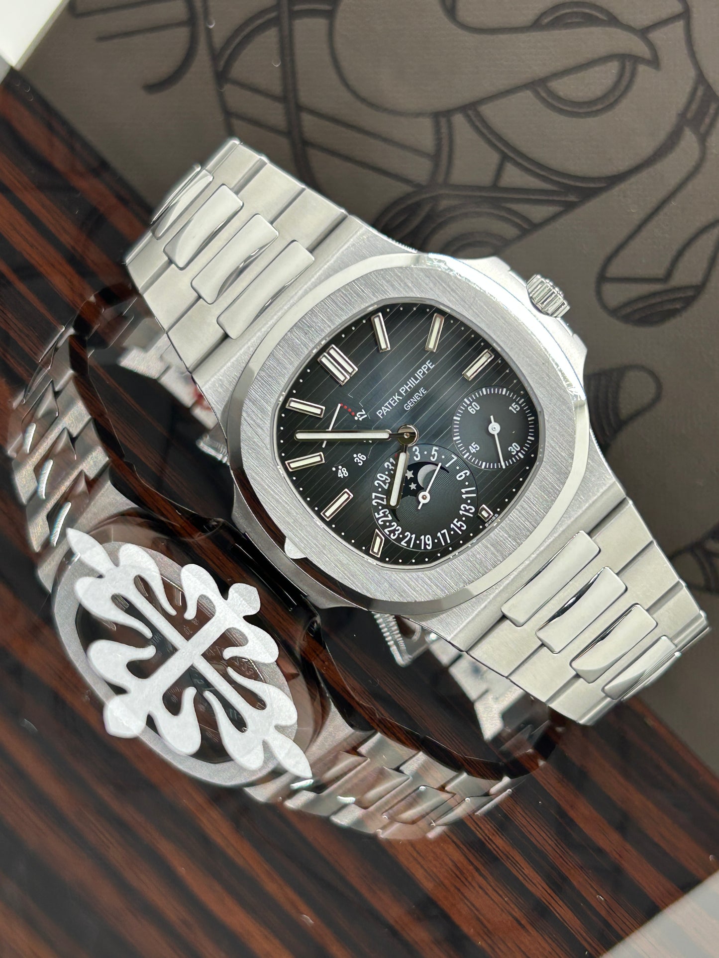 Patek Philippe Nautilus - Ref 5712/1A-001 - Blue Dial - Unpolished - Year 2019