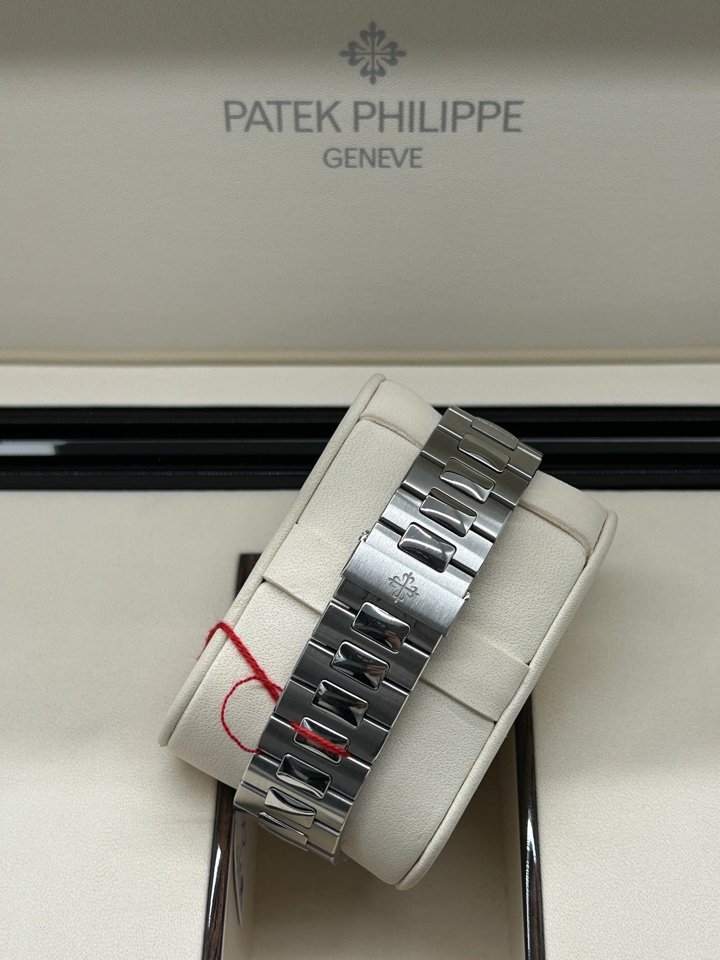 Patek Philippe Nautilus - Ref 5712/1A-001 - Blue Dial - Unpolished - Year 2019