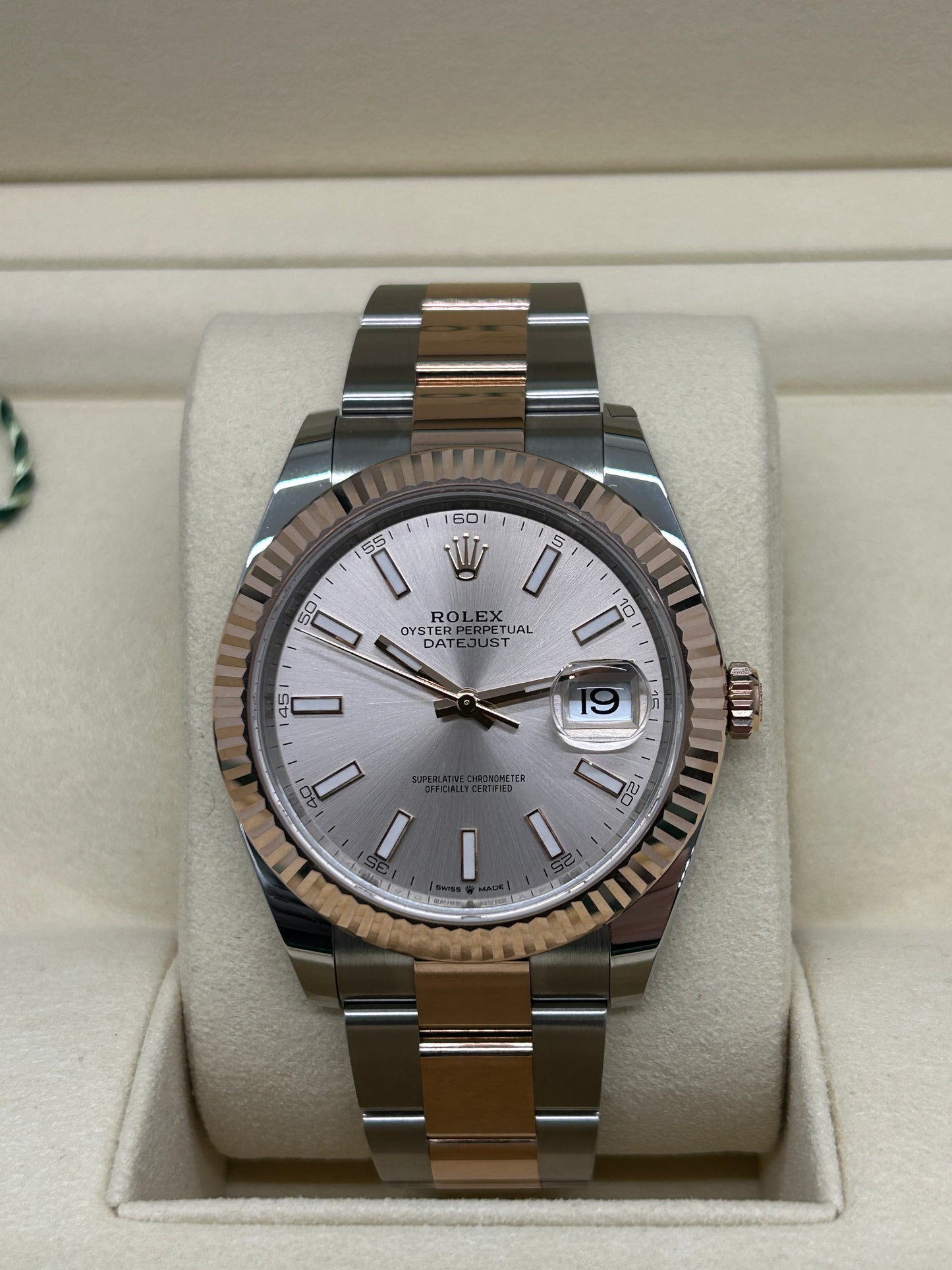 Rolex Datejust 41 - 18kt Rose Gold - Sundust Dial - Ref 126331 - New 2024