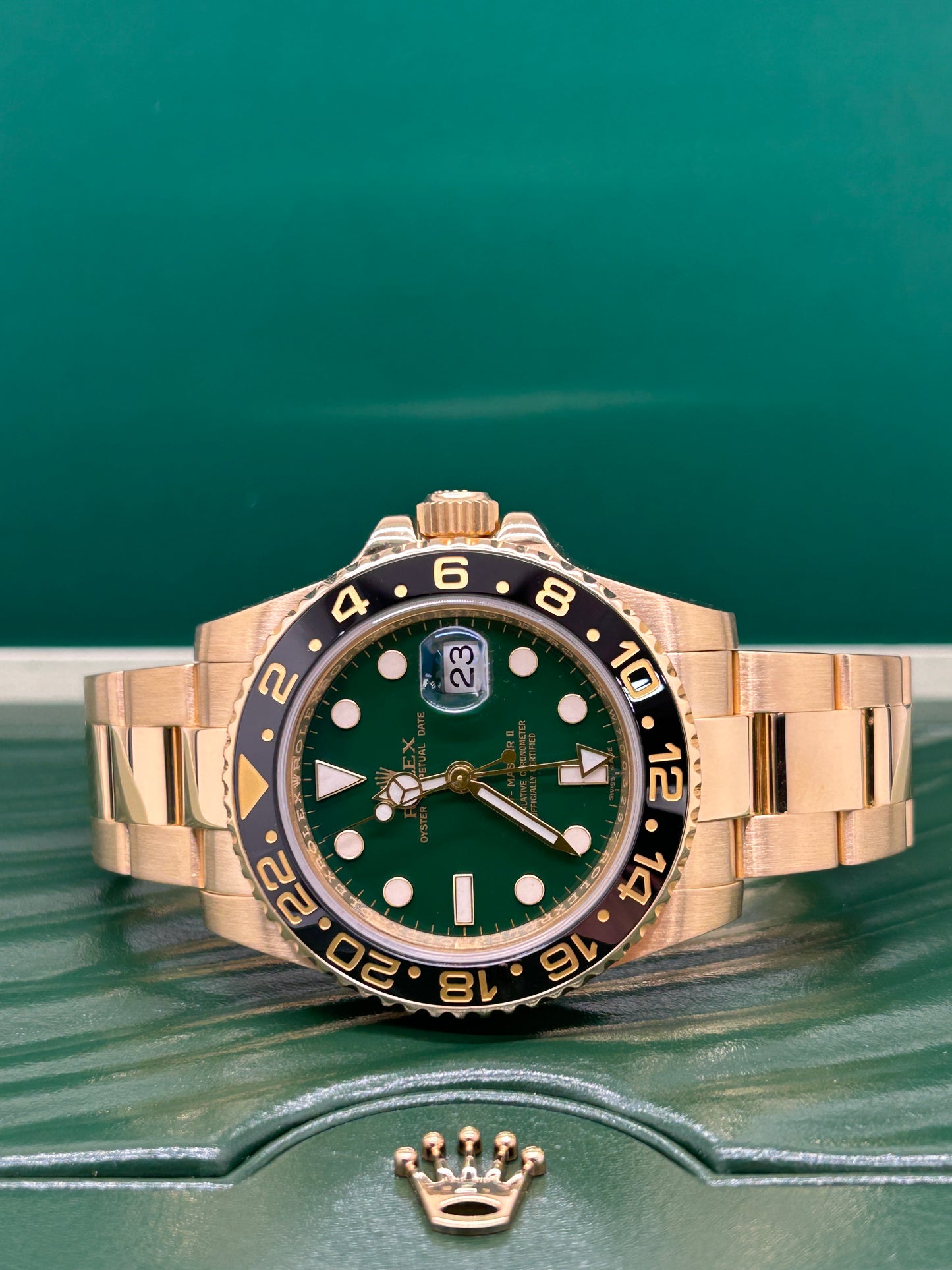 Rolex GMT-Master II - 18Kt Yellow Gold- Green Dial - Ref 116718LN - Year 2015