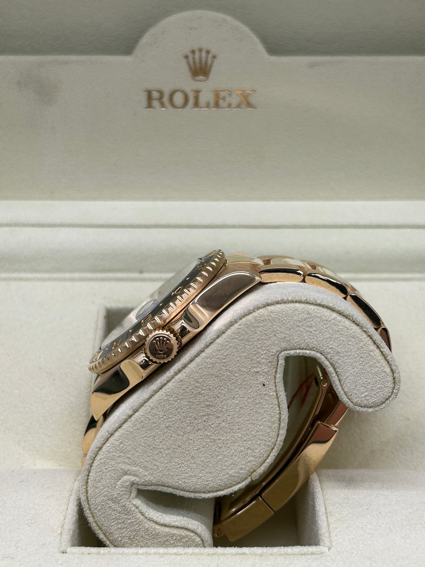 Rolex GMT-Master II - 18Kt Yellow Gold- Green Dial - Ref 116718LN - Year 2015