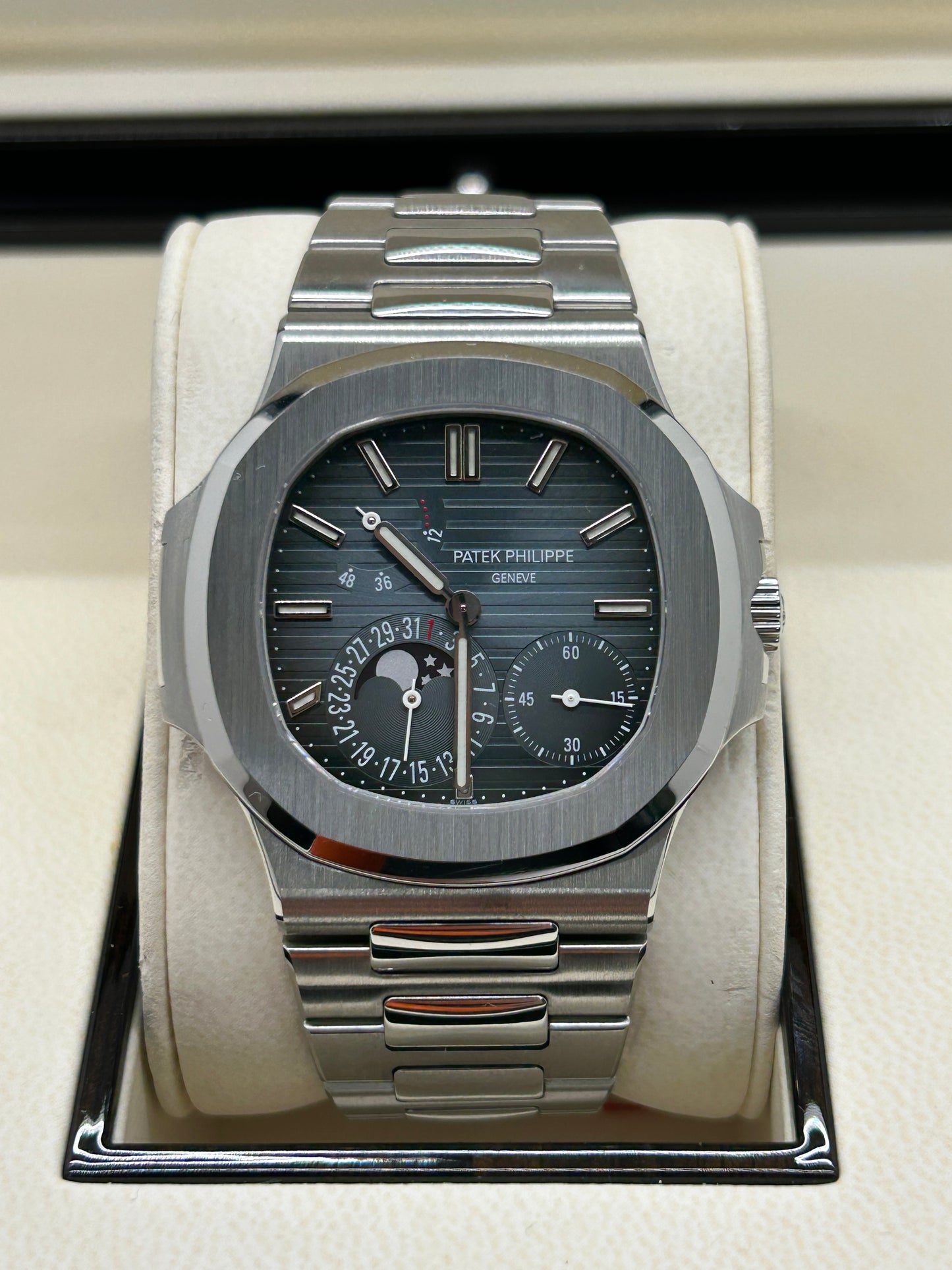 Patek Philippe Nautilus Ref.5712/1A-001 - Poinçon de Geneve - Year 2008