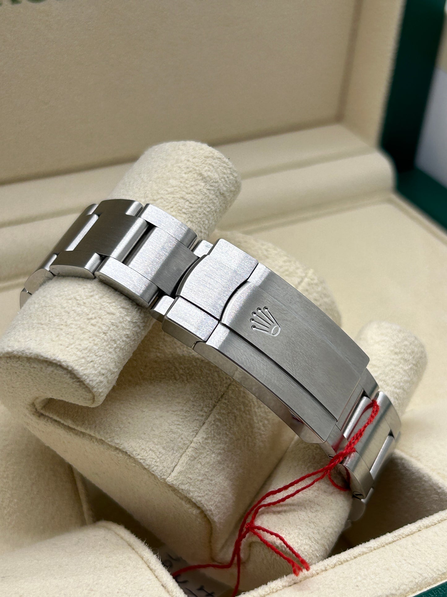 Oyster Perpetual 41 - Green Dial - Ref 124300 - Year 2023