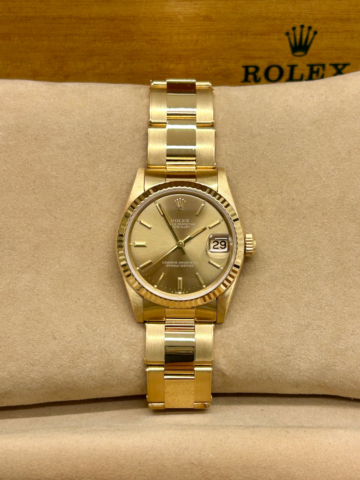 Rolex Datejust 31 - 18Kt yellow Gold - Gold Dial - Ref 68278 - Perfect Condition - Year 1987