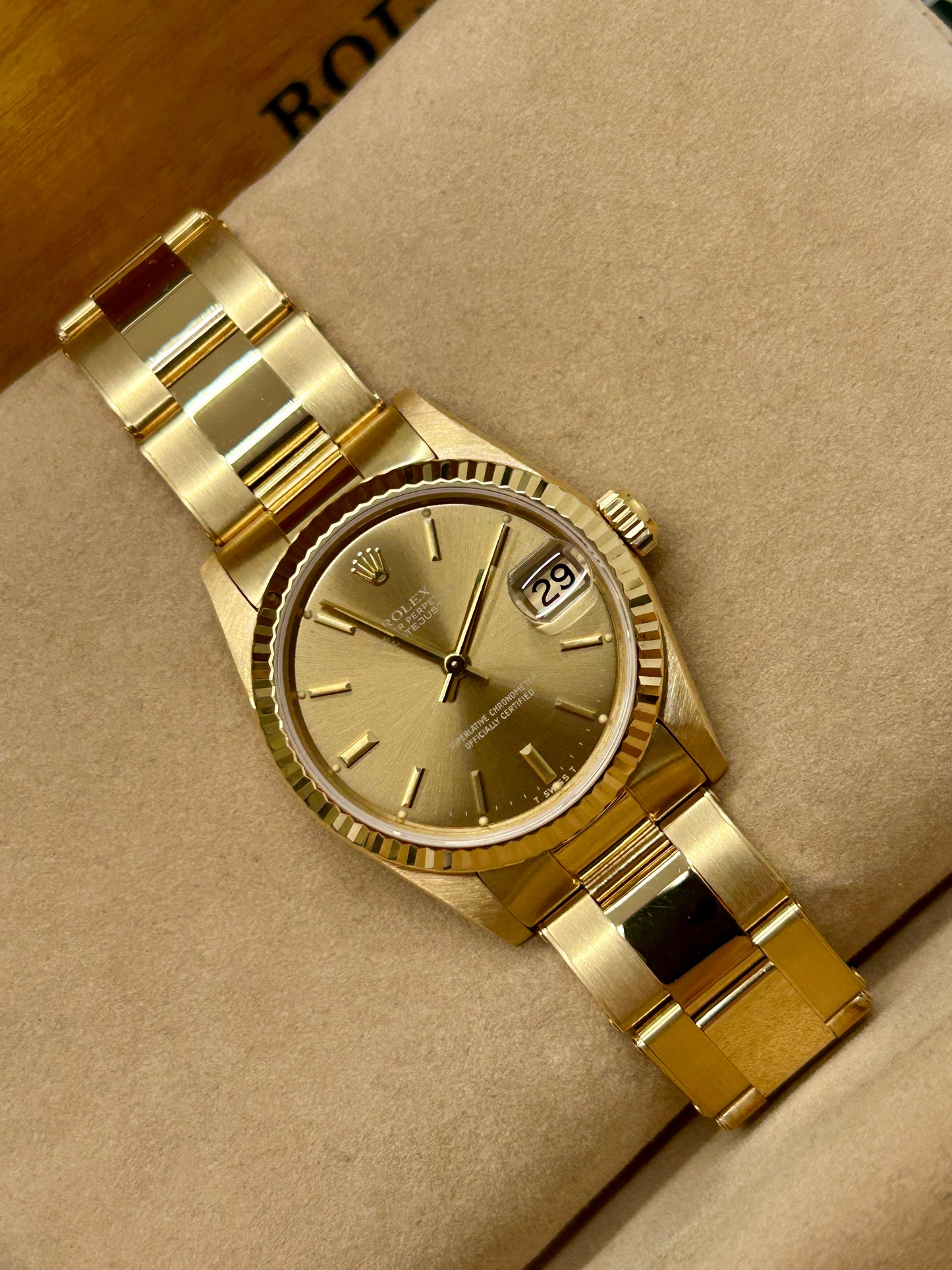 Rolex Datejust 31 - 18Kt yellow Gold - Gold Dial - Ref 68278 - Perfect Condition - Year 1987