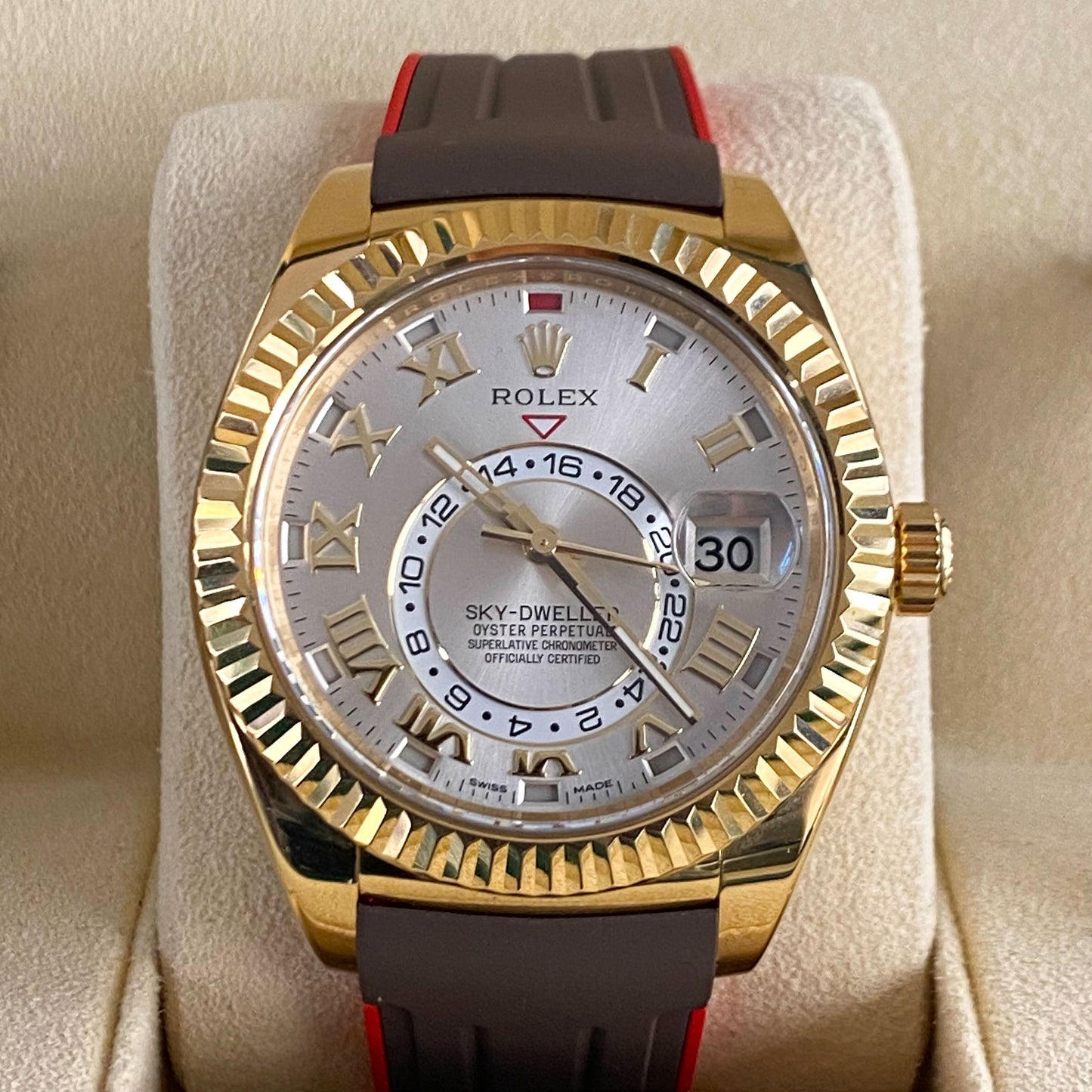 Rolex - Sky-Dweller - Ref.326138 - Yellow Gold - Year 2015