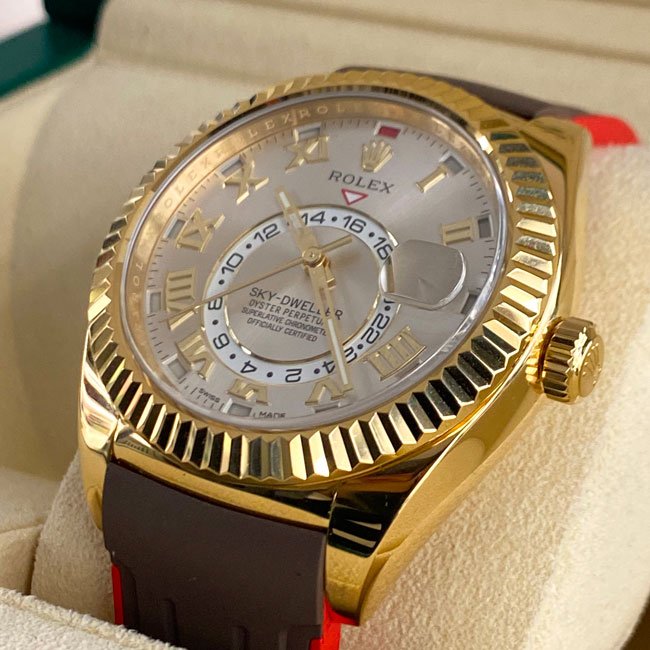 Rolex - Sky-Dweller - Ref.326138 - Yellow Gold - Year 2015